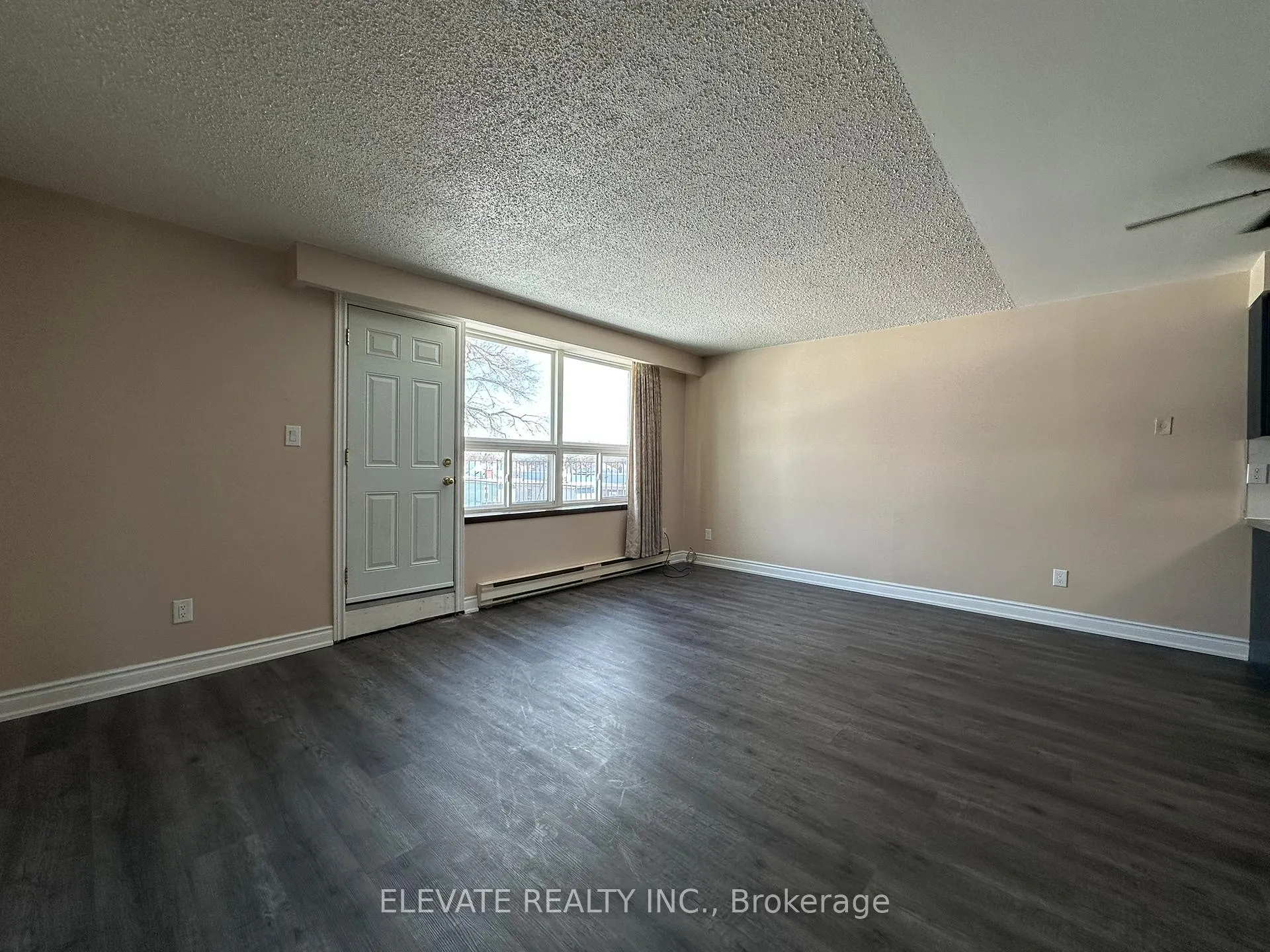 Photo 7 of Unit 2, 987 Pape Avenue, Toronto, Danforth Village-East York — HOMEH