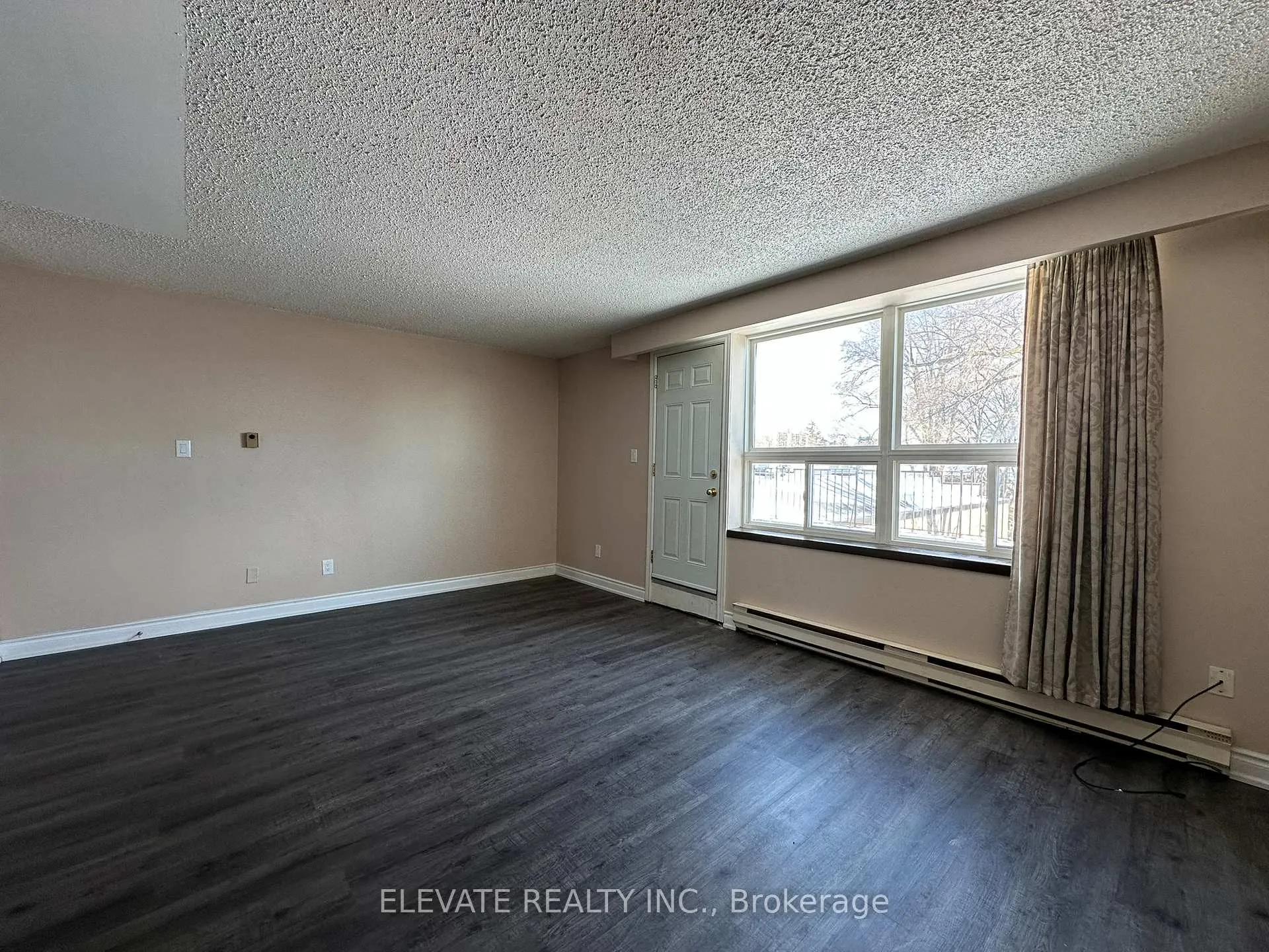 Photo 8 of Unit 2, 987 Pape Avenue, Toronto, Danforth Village-East York — HOMEH
