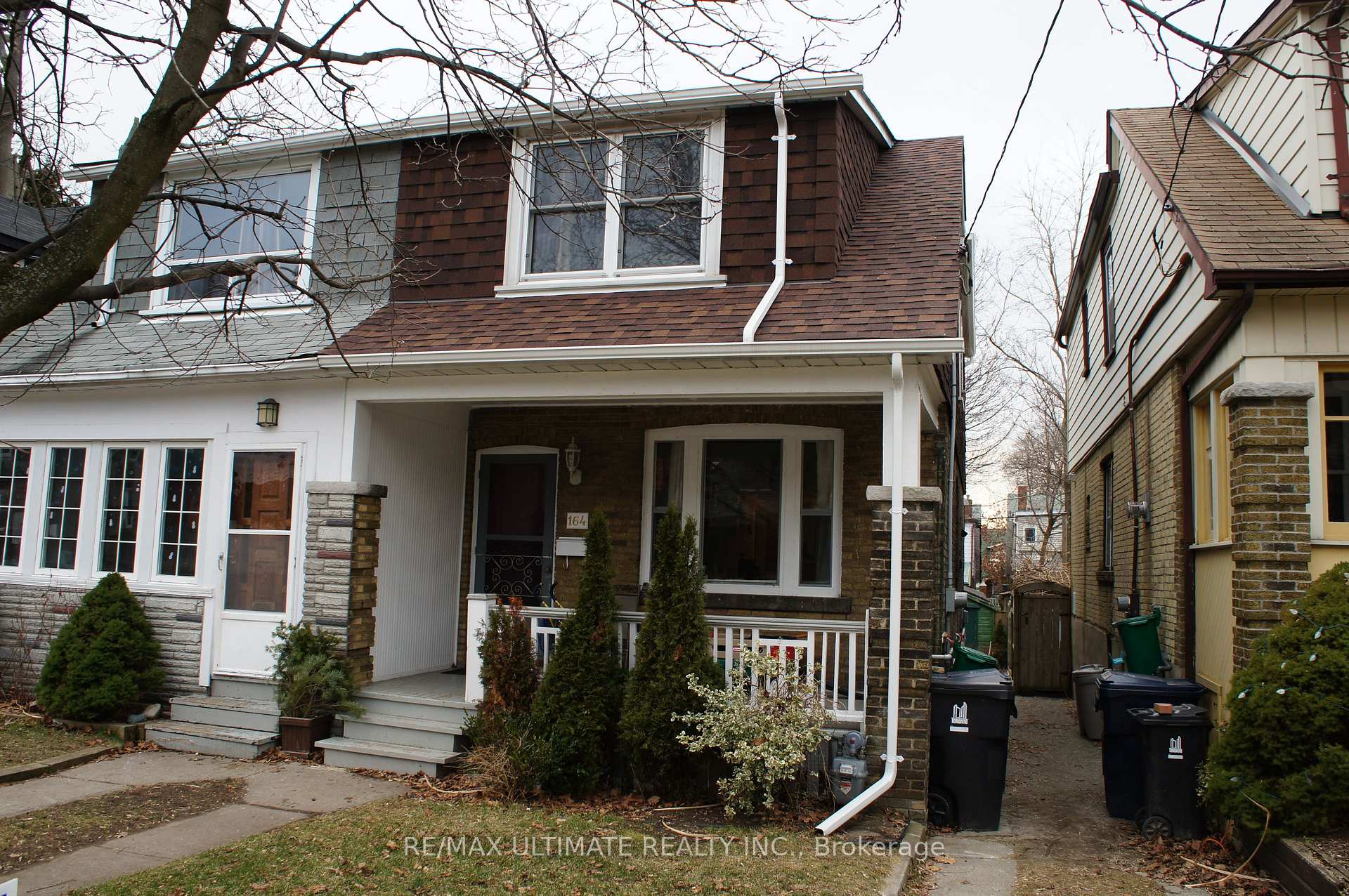 Photo 1 of Unit Basement, 164 Kingsmount Park Road, Toronto, Woodbine Corridor — HOMEH