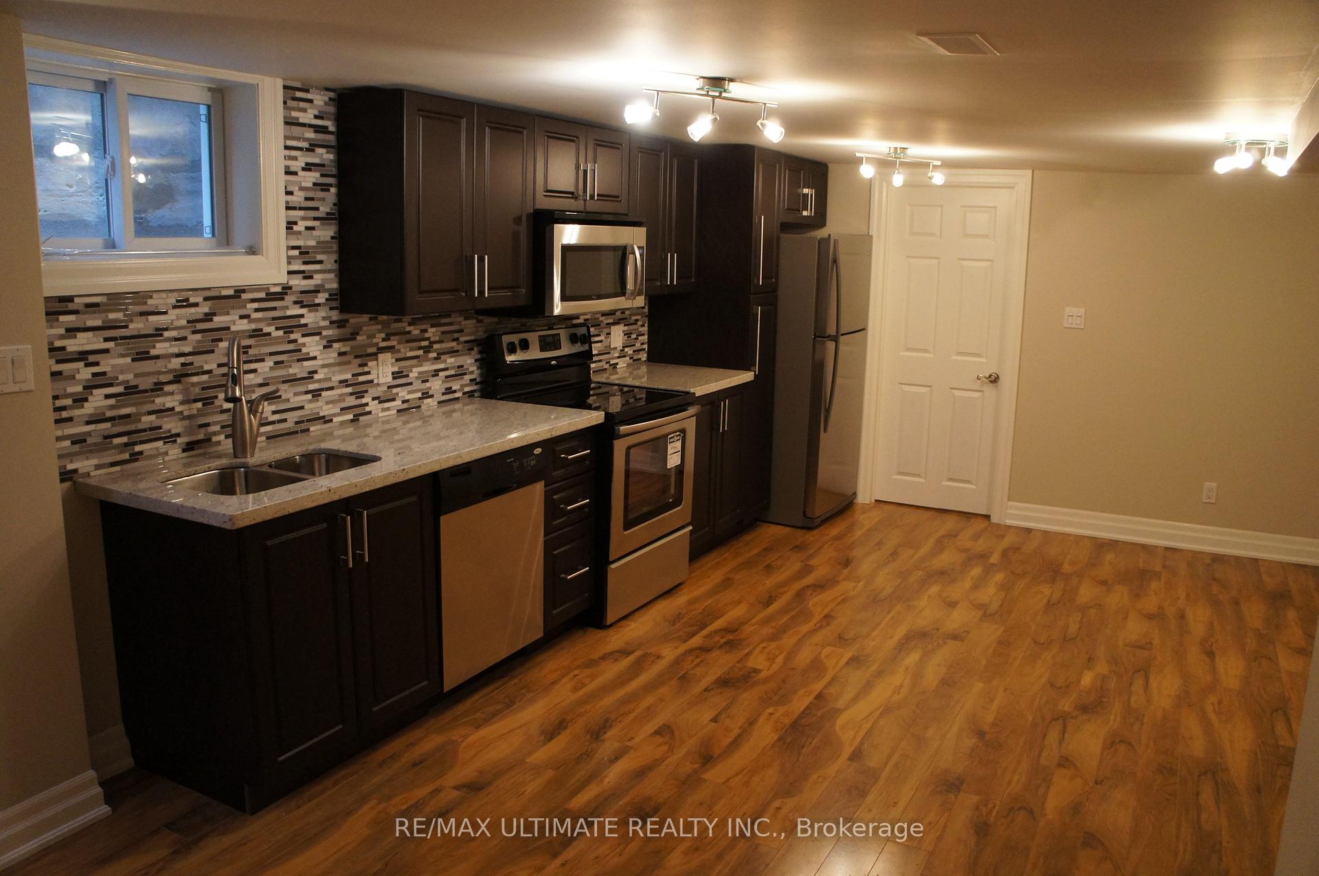 Photo 3 of Unit Basement, 164 Kingsmount Park Road, Toronto, Woodbine Corridor — HOMEH