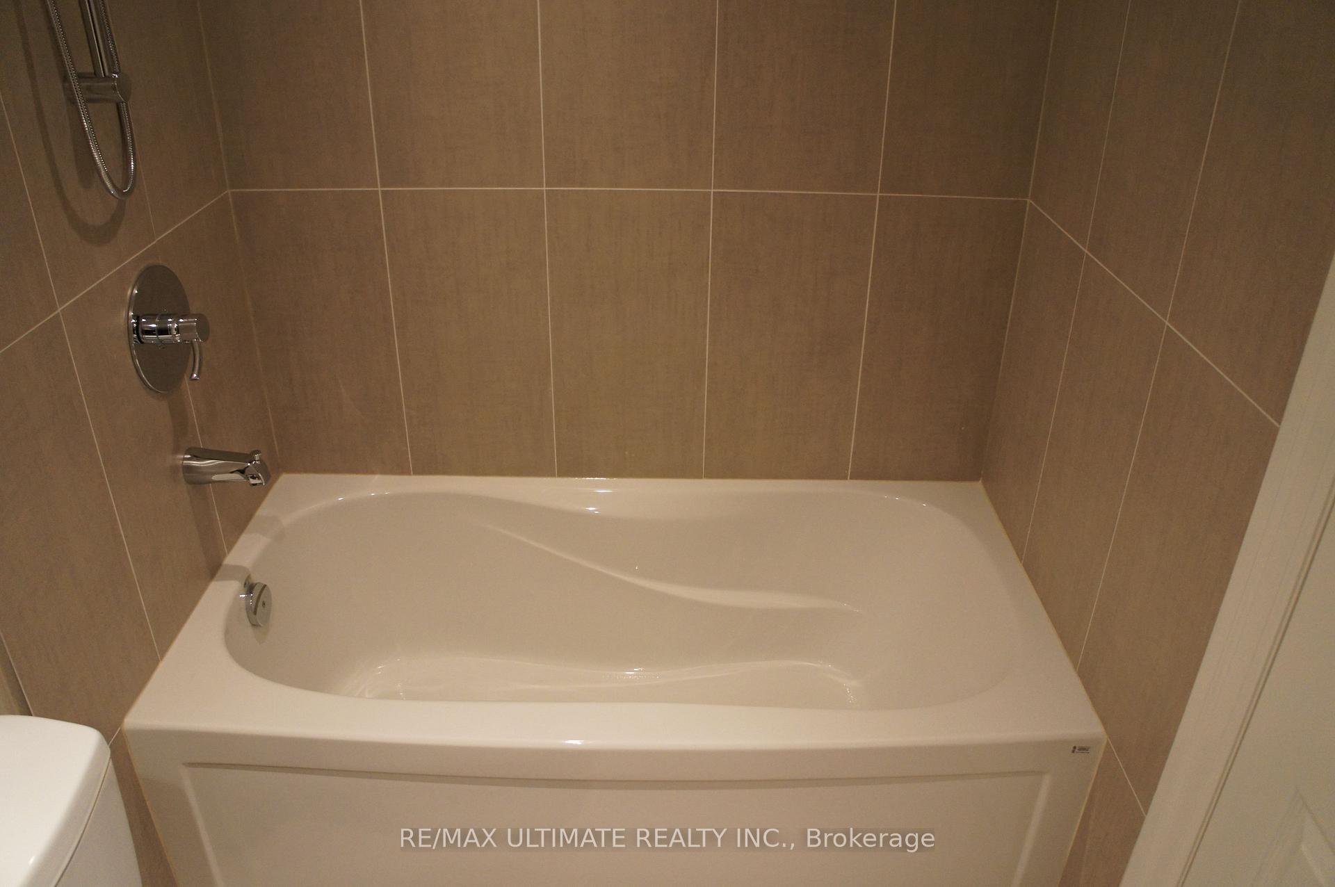 Photo 11 of Unit Basement, 164 Kingsmount Park Road, Toronto, Woodbine Corridor — HOMEH