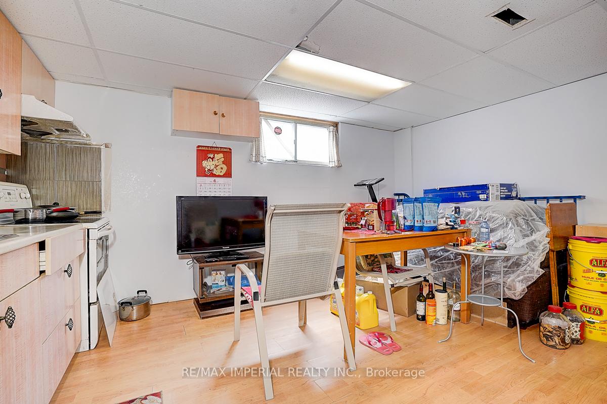 Photo 35 of 50 Glendower Circuit, Scarborough, L'Amoreaux — HOMEH