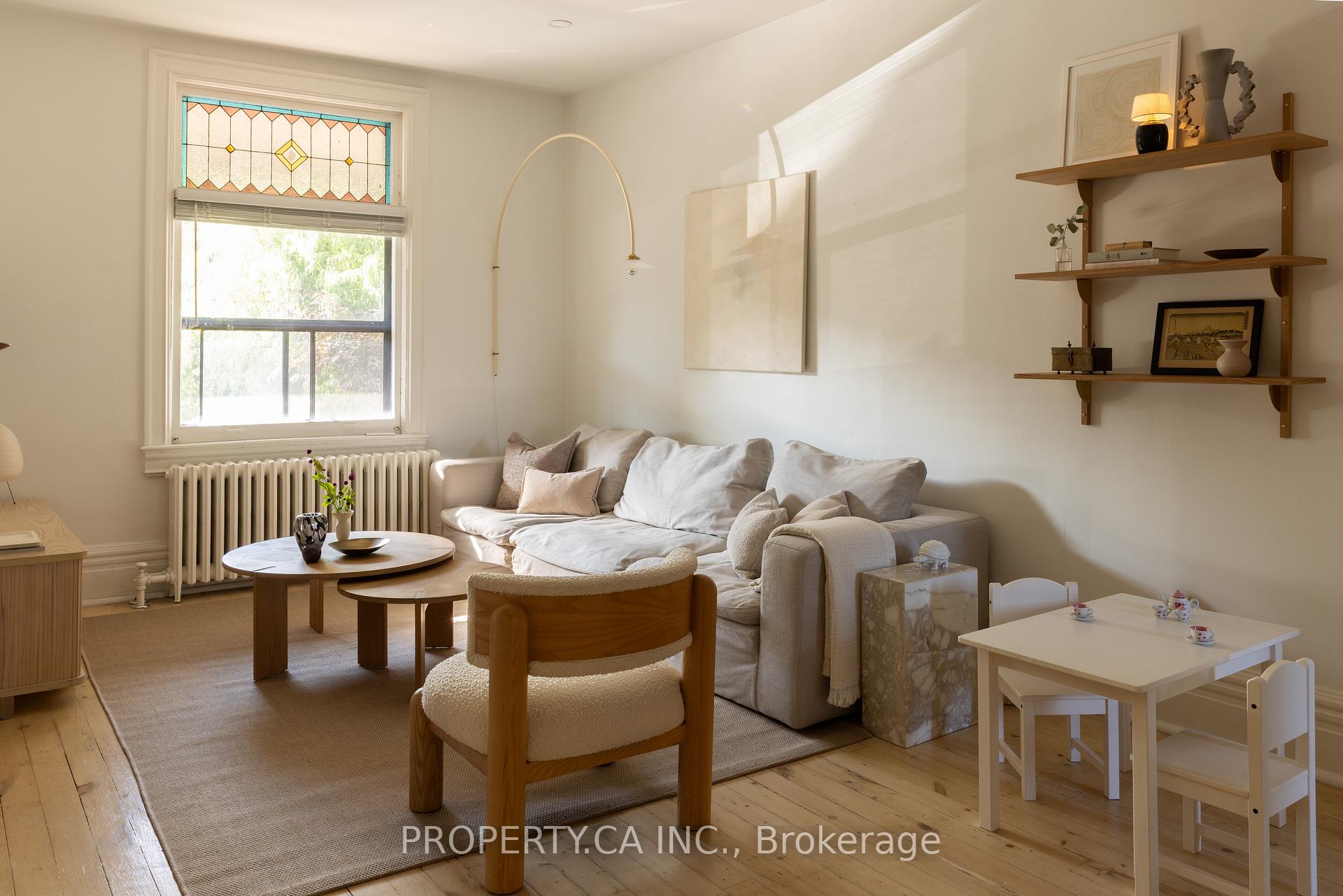 Photo 4 of 9 Howland Road, Toronto, North Riverdale — HOMEH