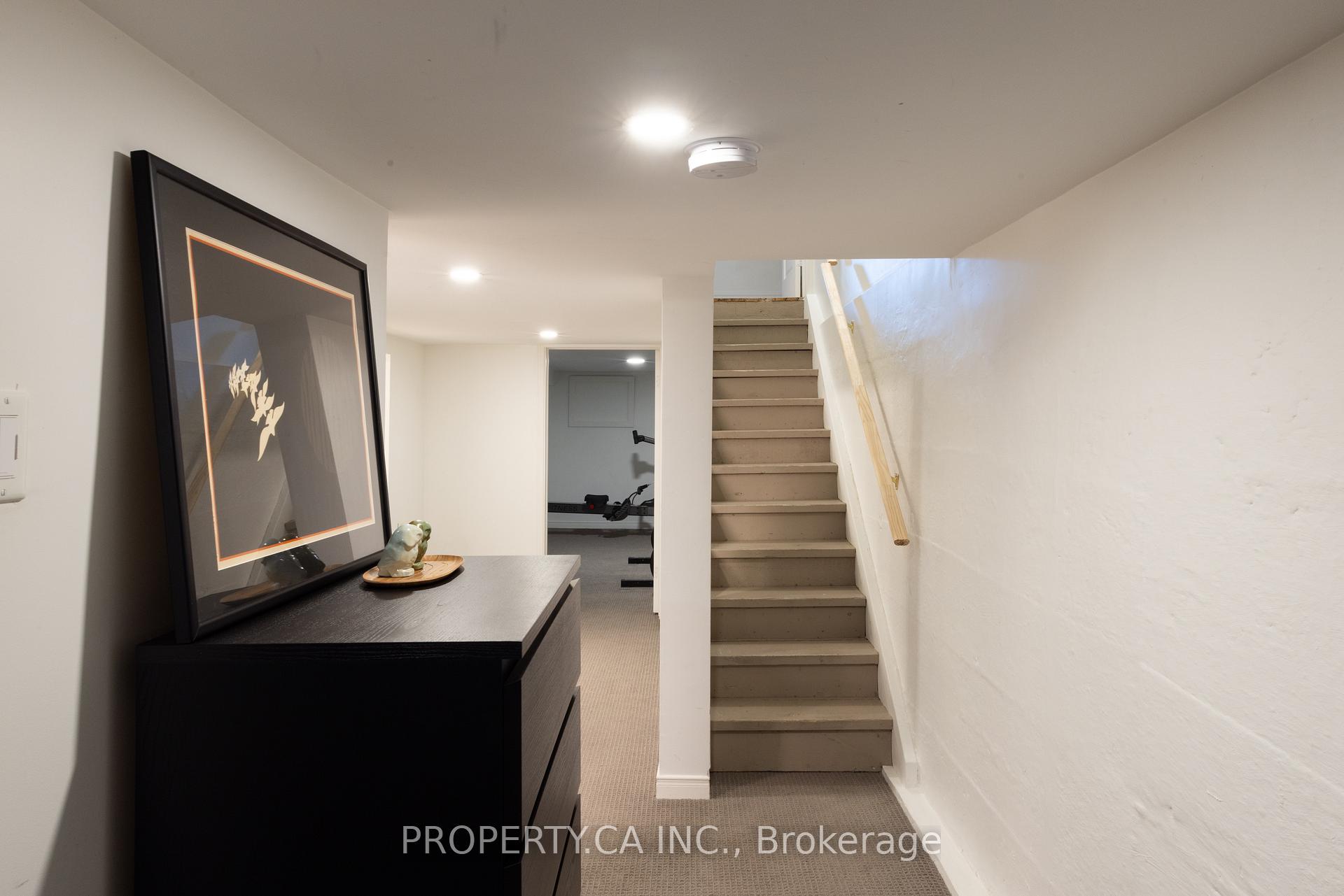 Photo 26 of 9 Howland Road, Toronto, North Riverdale — HOMEH