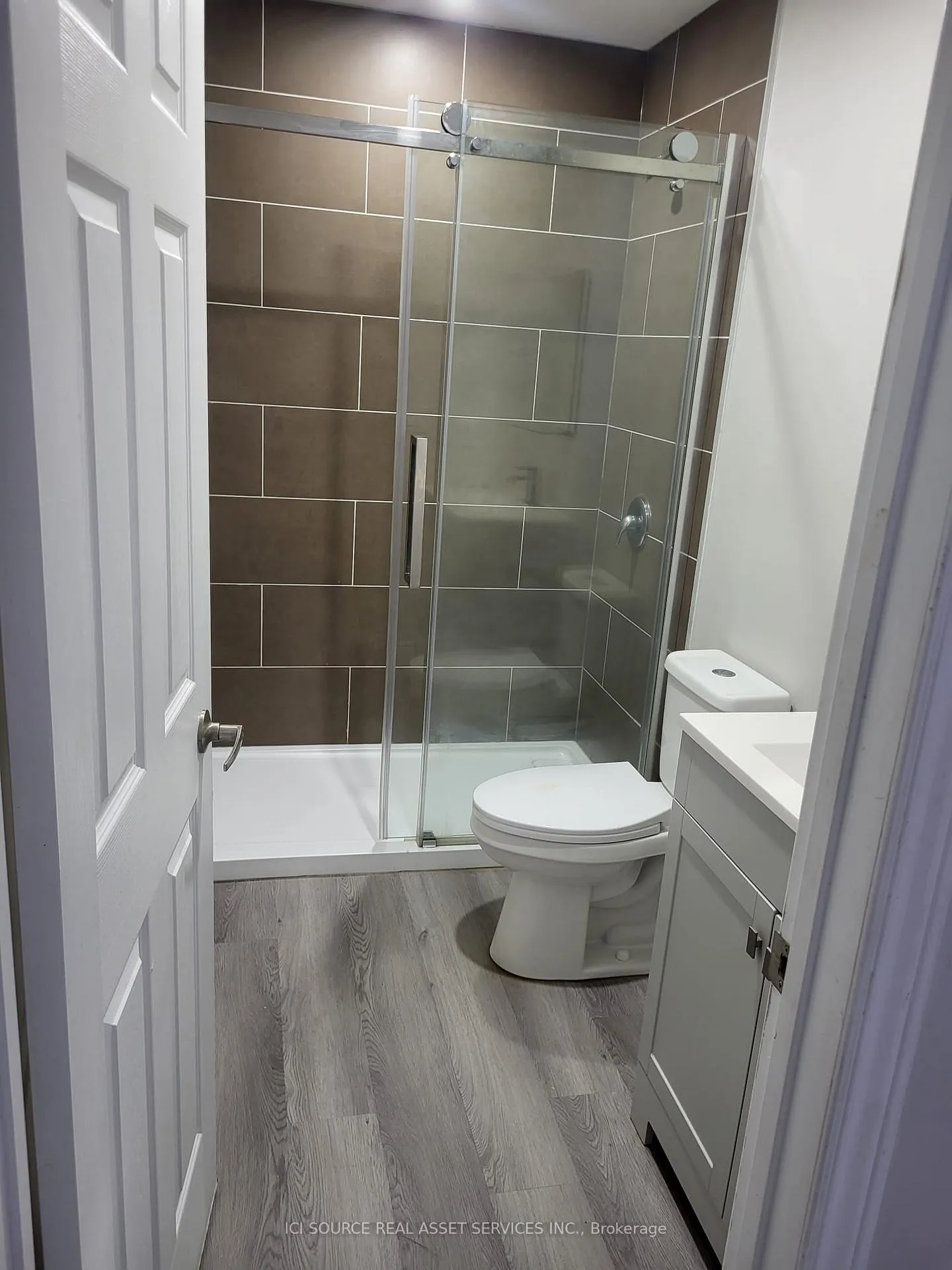 Photo 2 of 6447 Culp Street E, Niagara Falls, Dorchester — HOMEH