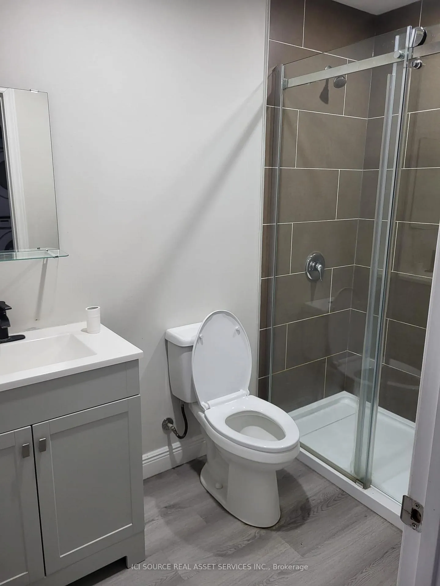 Photo 3 of 6447 Culp Street E, Niagara Falls, Dorchester — HOMEH