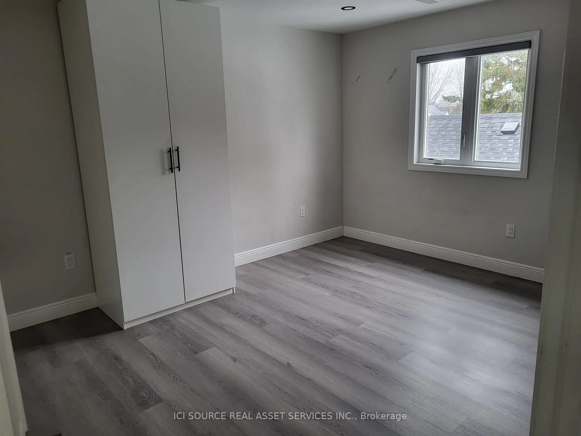 Photo 4 of 6447 Culp Street E, Niagara Falls, Dorchester — HOMEH