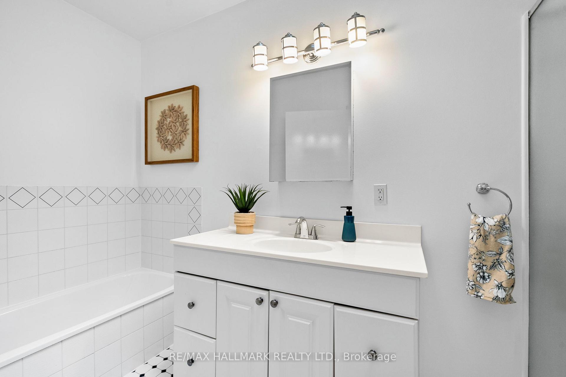 Photo 22 of 73F Corley Avenue, Toronto, East End-Danforth — HOMEH