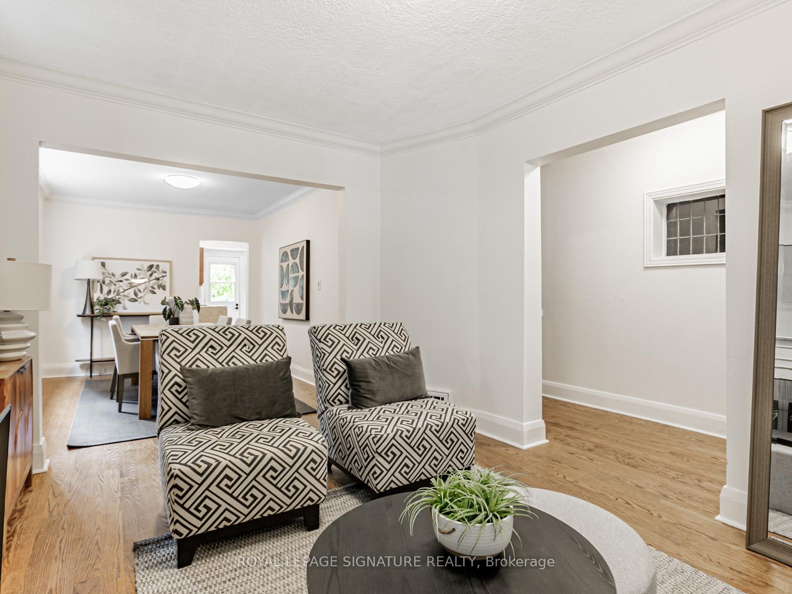 Photo 5 of 12 Cherrywood Avenue, Toronto, Humewood-Cedarvale — HOMEH