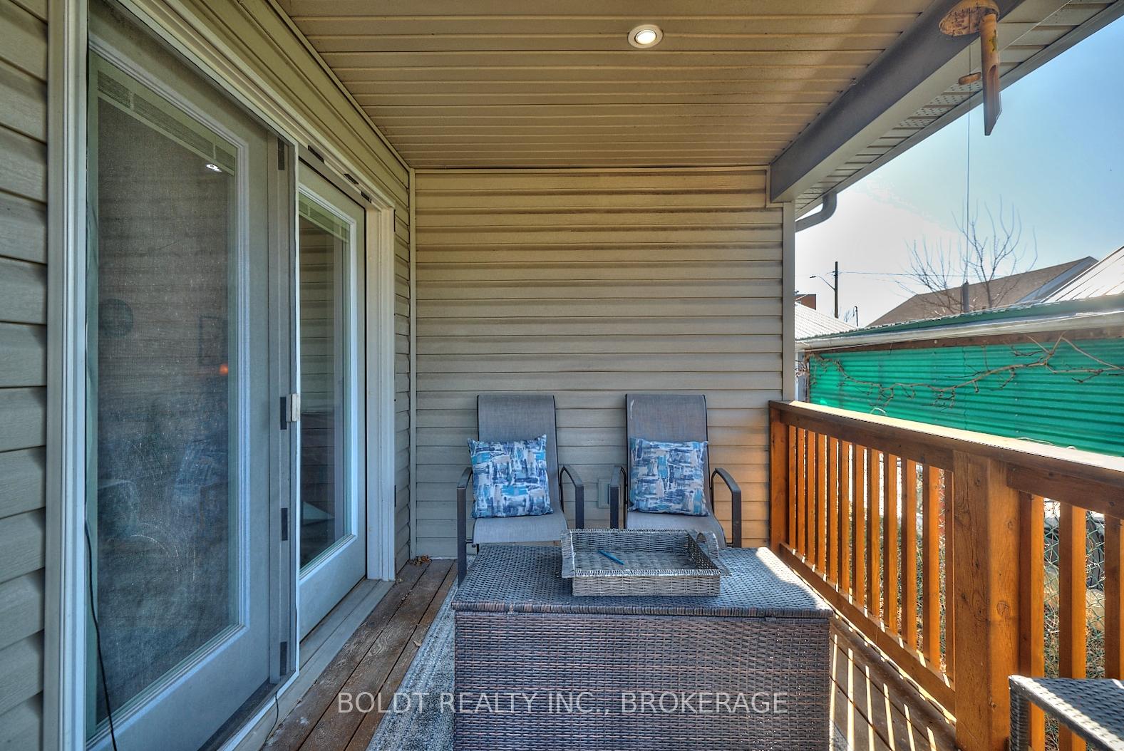 Photo 23 of 10 1/2 Metcalfe Street, Thorold, Thorold Downtown — HOMEH