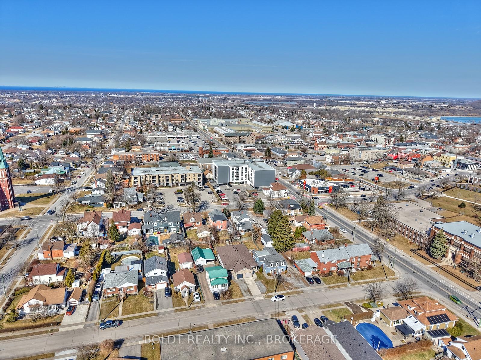 Photo 27 of 10 1/2 Metcalfe Street, Thorold, Thorold Downtown — HOMEH