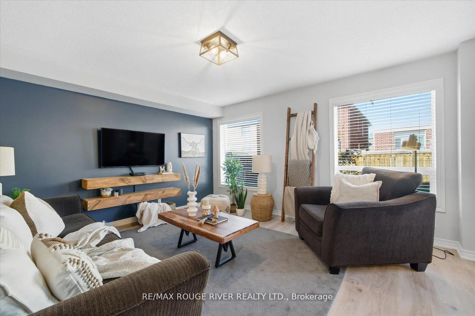 Photo 8 of 245 Blackwell Crescent, Oshawa, Windfields — HOMEH