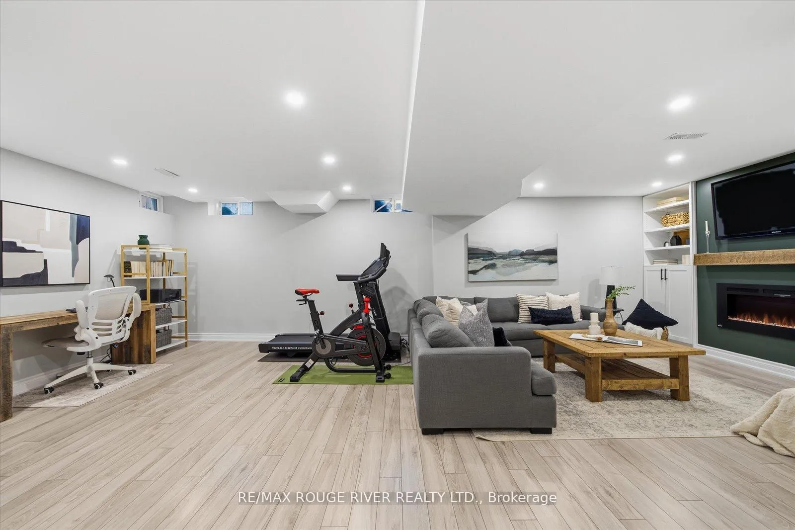Photo 31 of 245 Blackwell Crescent, Oshawa, Windfields — HOMEH