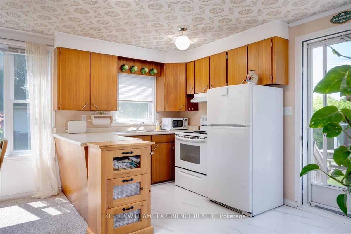 Photo 19 of 670 First Avenue, Tay, Port McNicoll — HOMEH