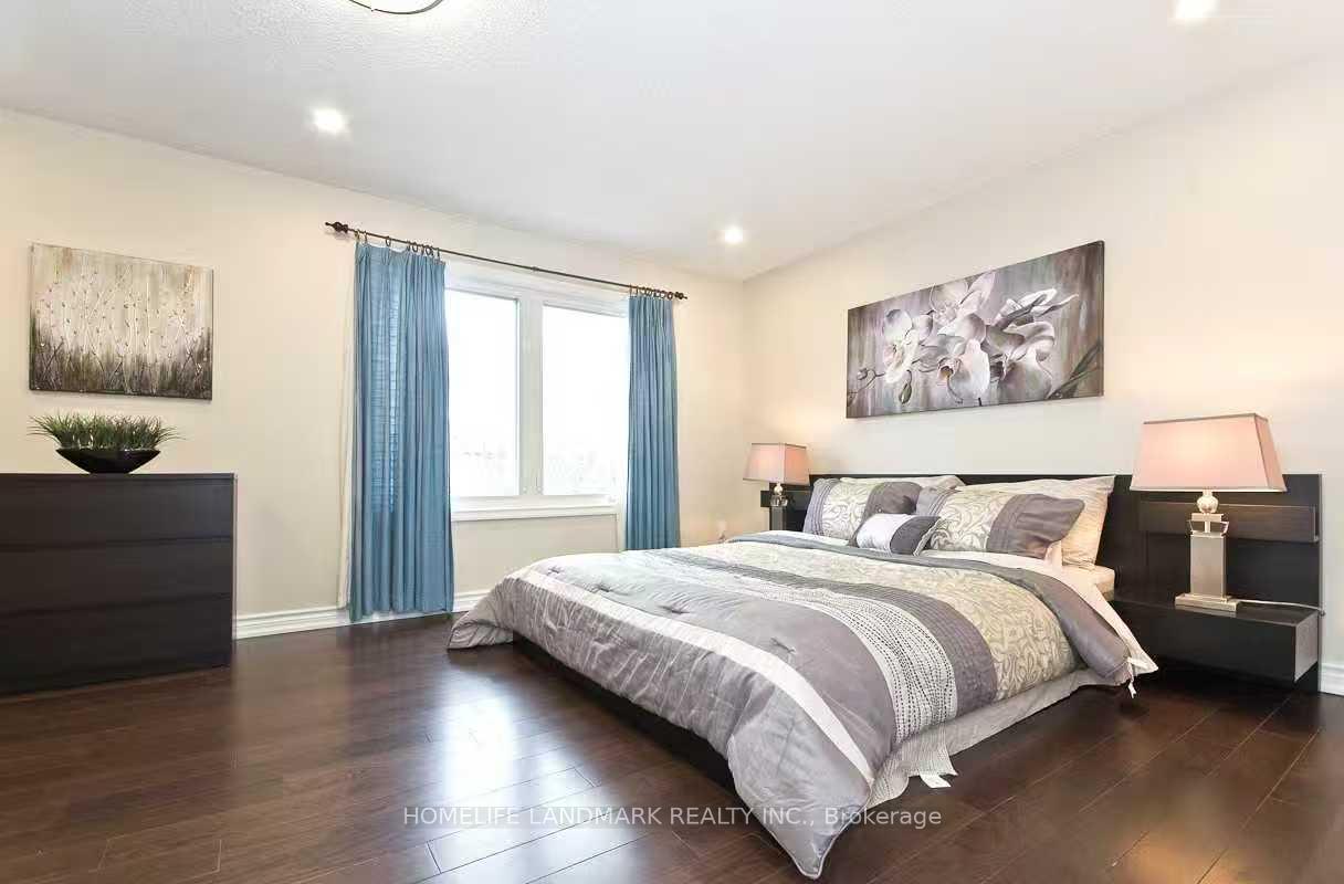 Photo 4 of 81 Hawkshead Crescent, Scarborough, Steeles — HOMEH