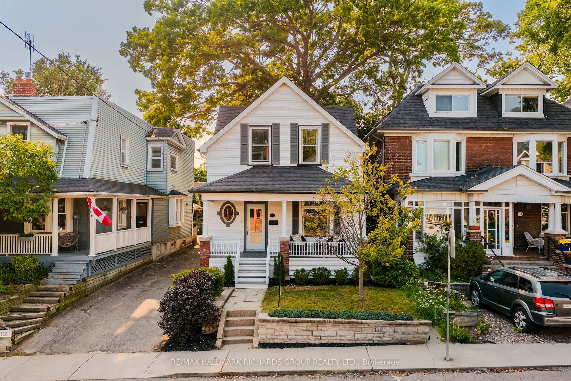 Photo 1 of 120 Lee Avenue, Toronto, The Beaches — HOMEH