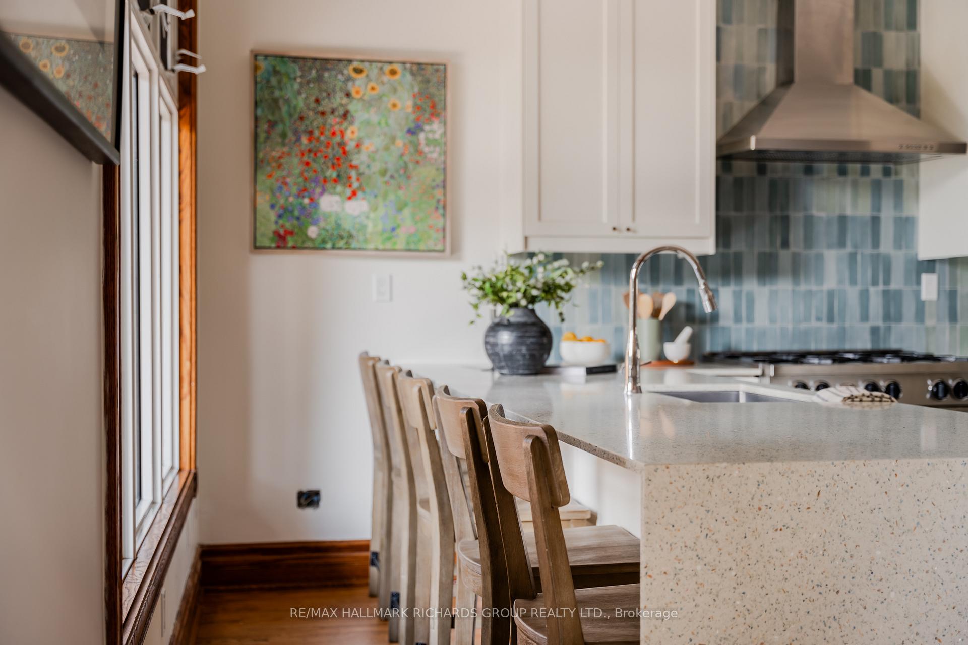Photo 11 of 120 Lee Avenue, Toronto, The Beaches — HOMEH