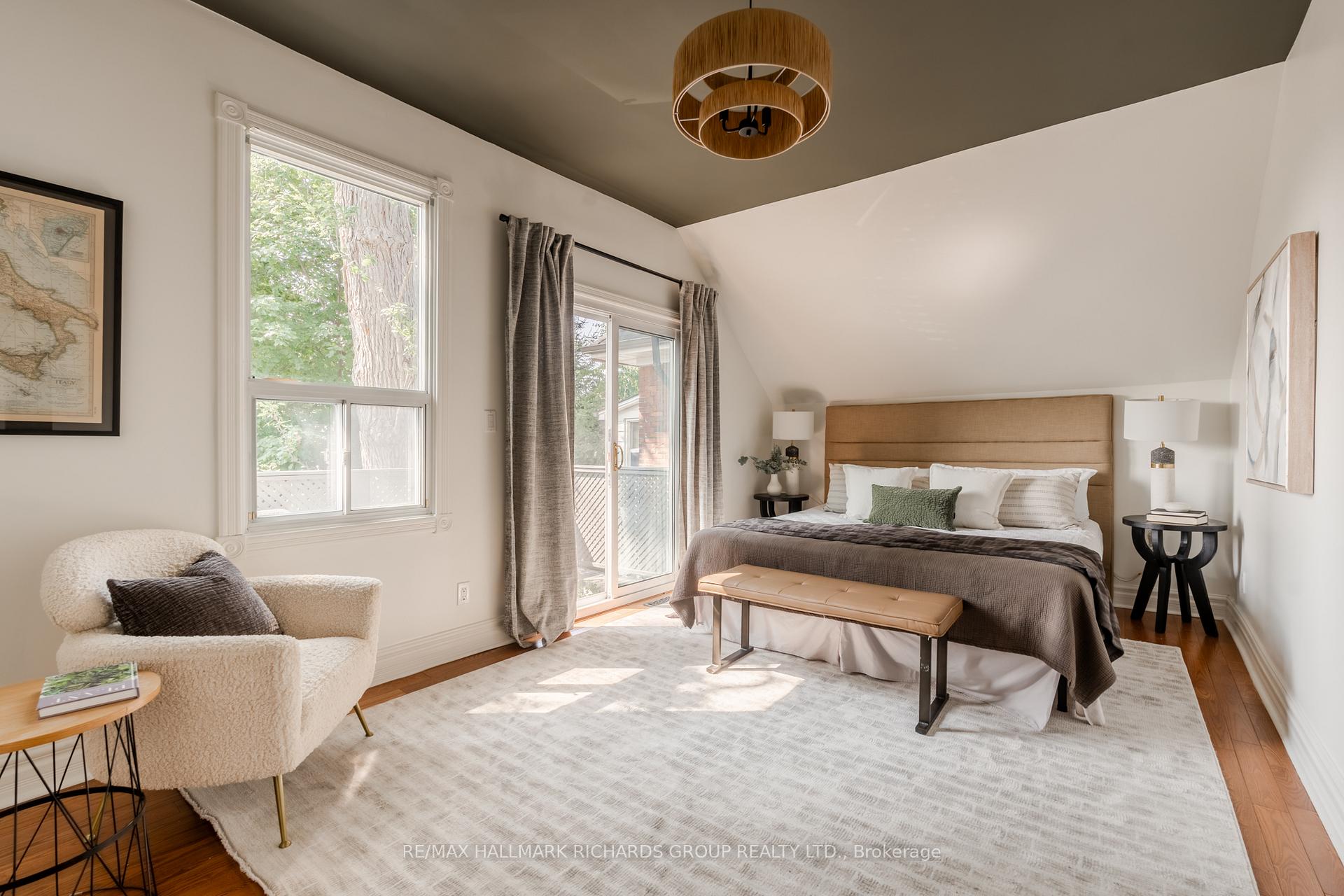 Photo 12 of 120 Lee Avenue, Toronto, The Beaches — HOMEH