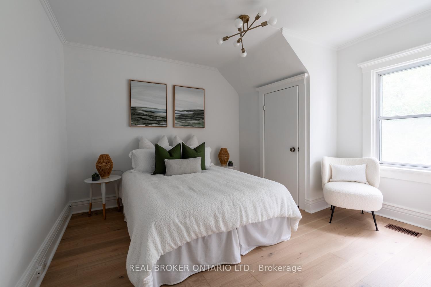 Photo 13 of 43 Hunter Street, Toronto, Blake-Jones — HOMEH