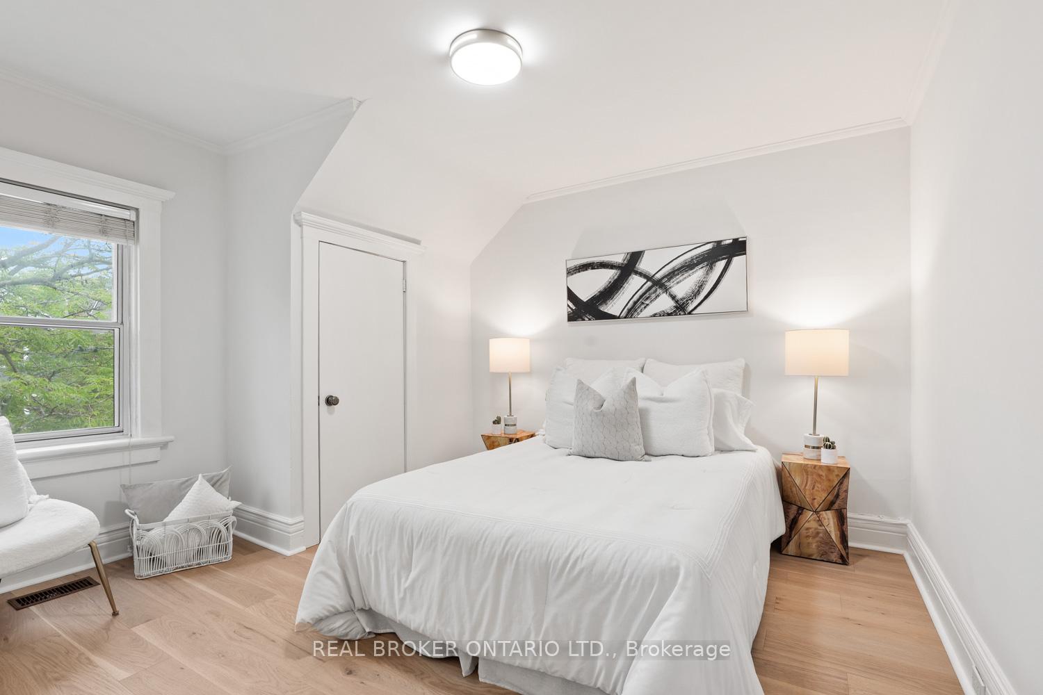 Photo 16 of 43 Hunter Street, Toronto, Blake-Jones — HOMEH