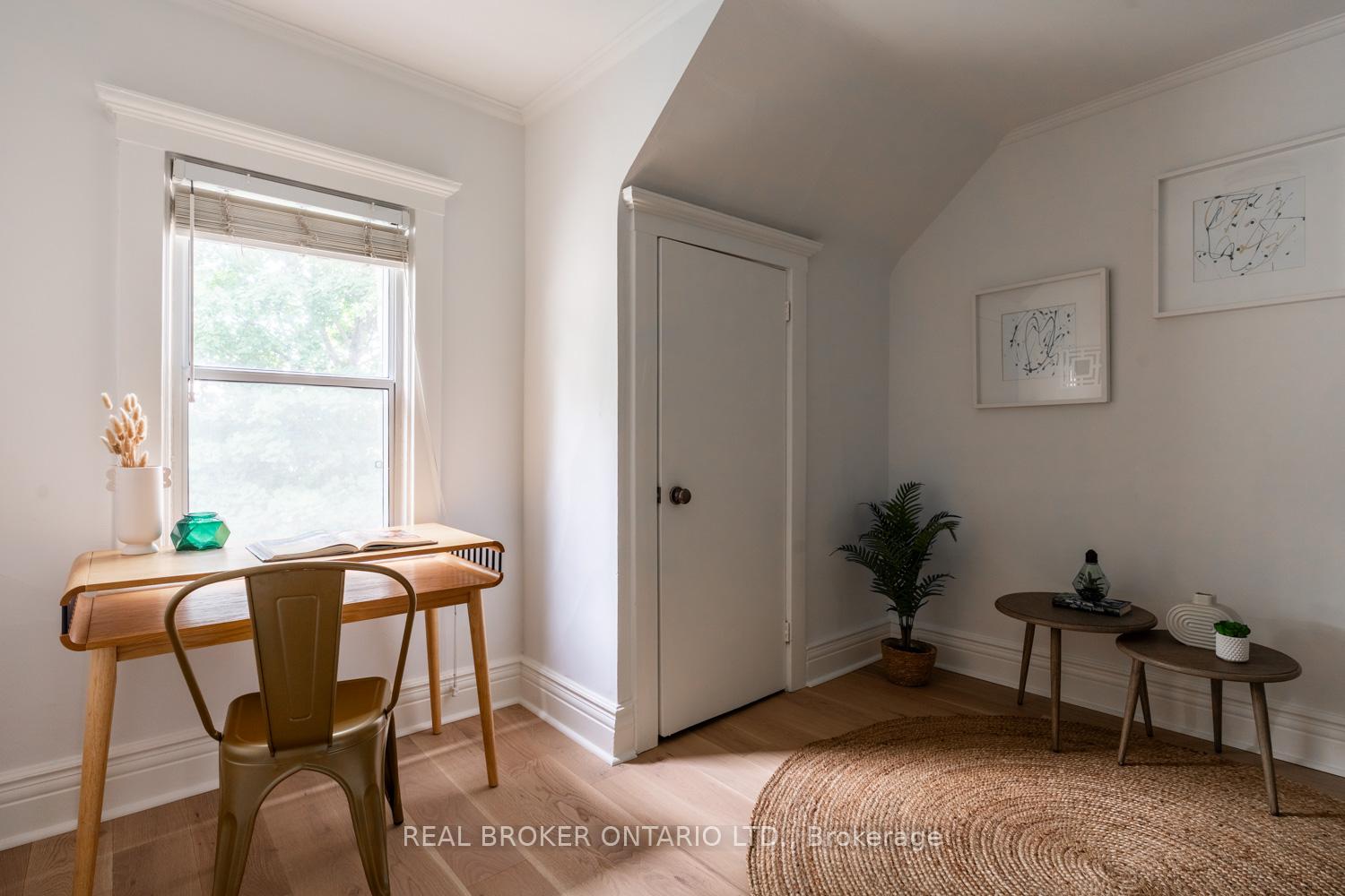 Photo 17 of 43 Hunter Street, Toronto, Blake-Jones — HOMEH