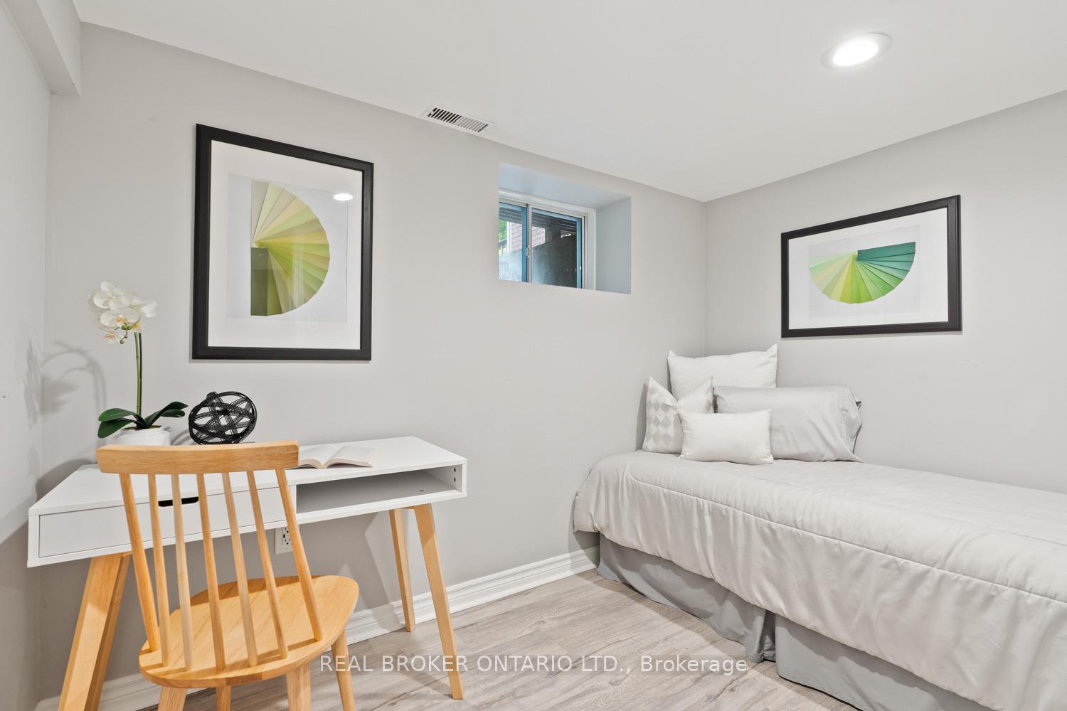 Photo 28 of 43 Hunter Street, Toronto, Blake-Jones — HOMEH