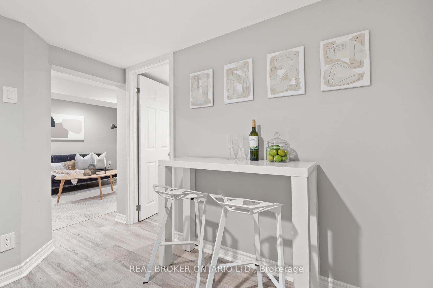 Photo 30 of 43 Hunter Street, Toronto, Blake-Jones — HOMEH