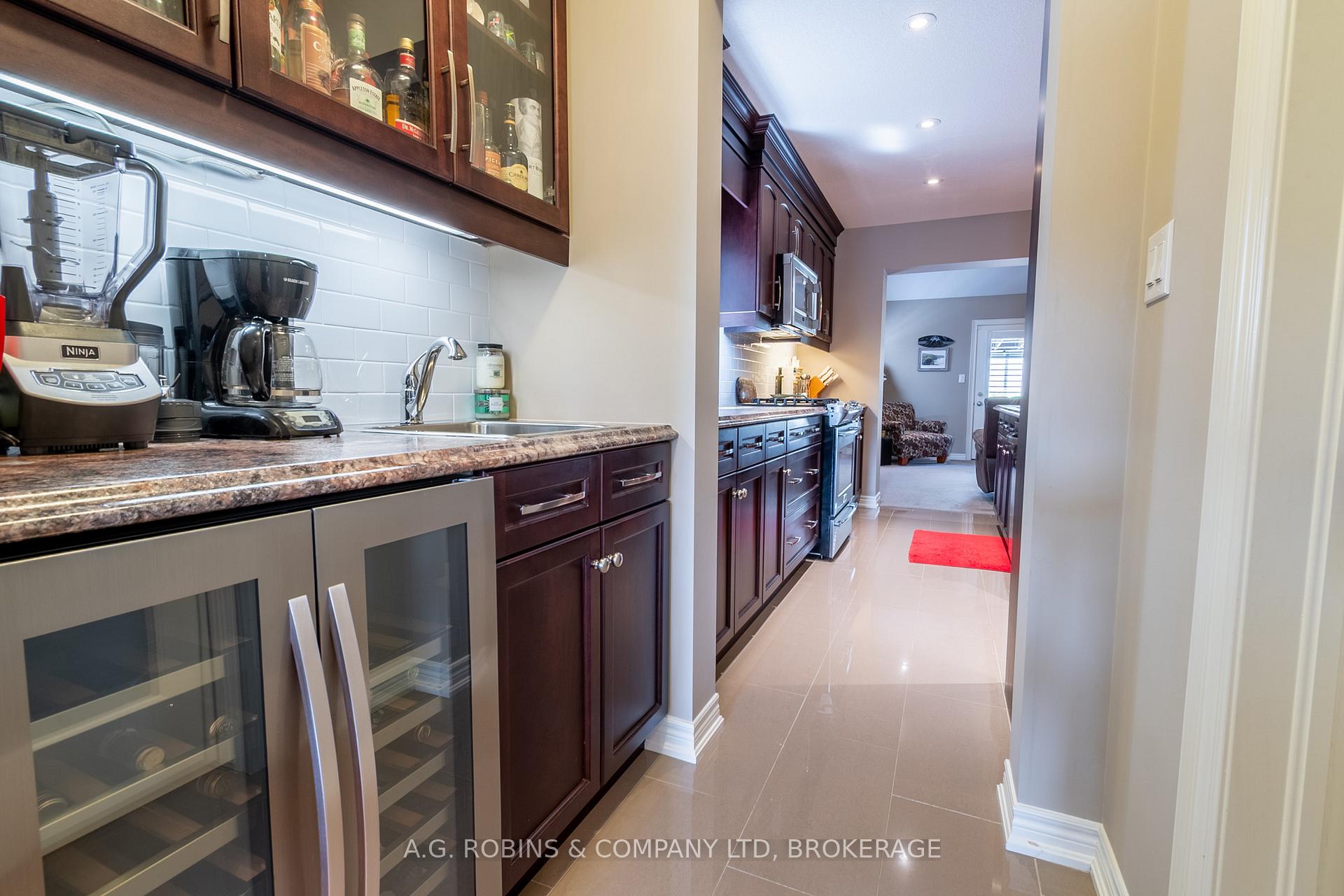 Photo 7 of 103 Tuliptree Road, Thorold, Confederation Heights — HOMEH