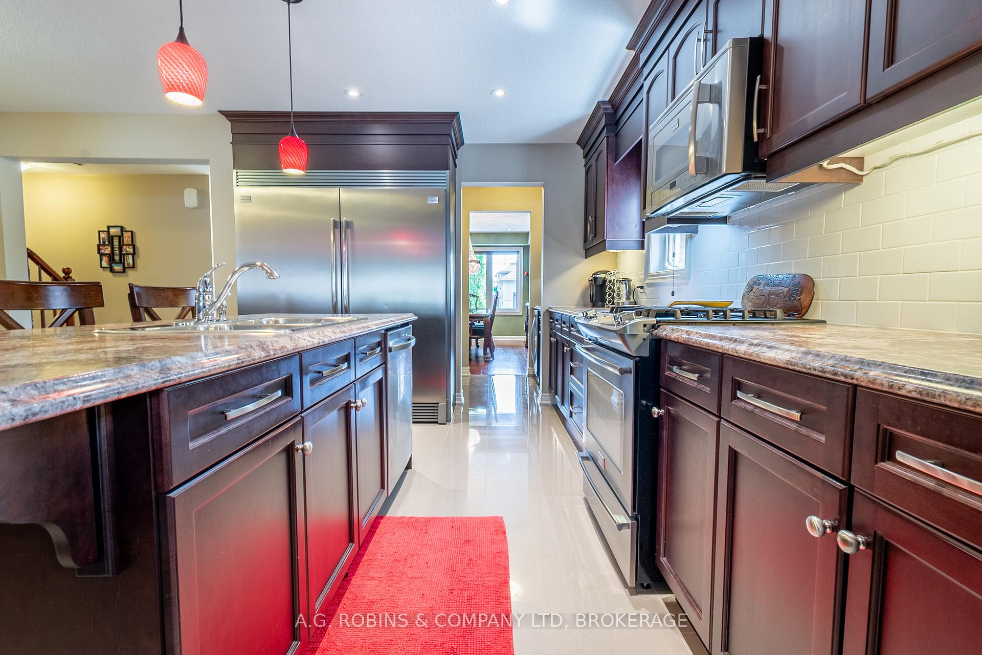 Photo 8 of 103 Tuliptree Road, Thorold, Confederation Heights — HOMEH