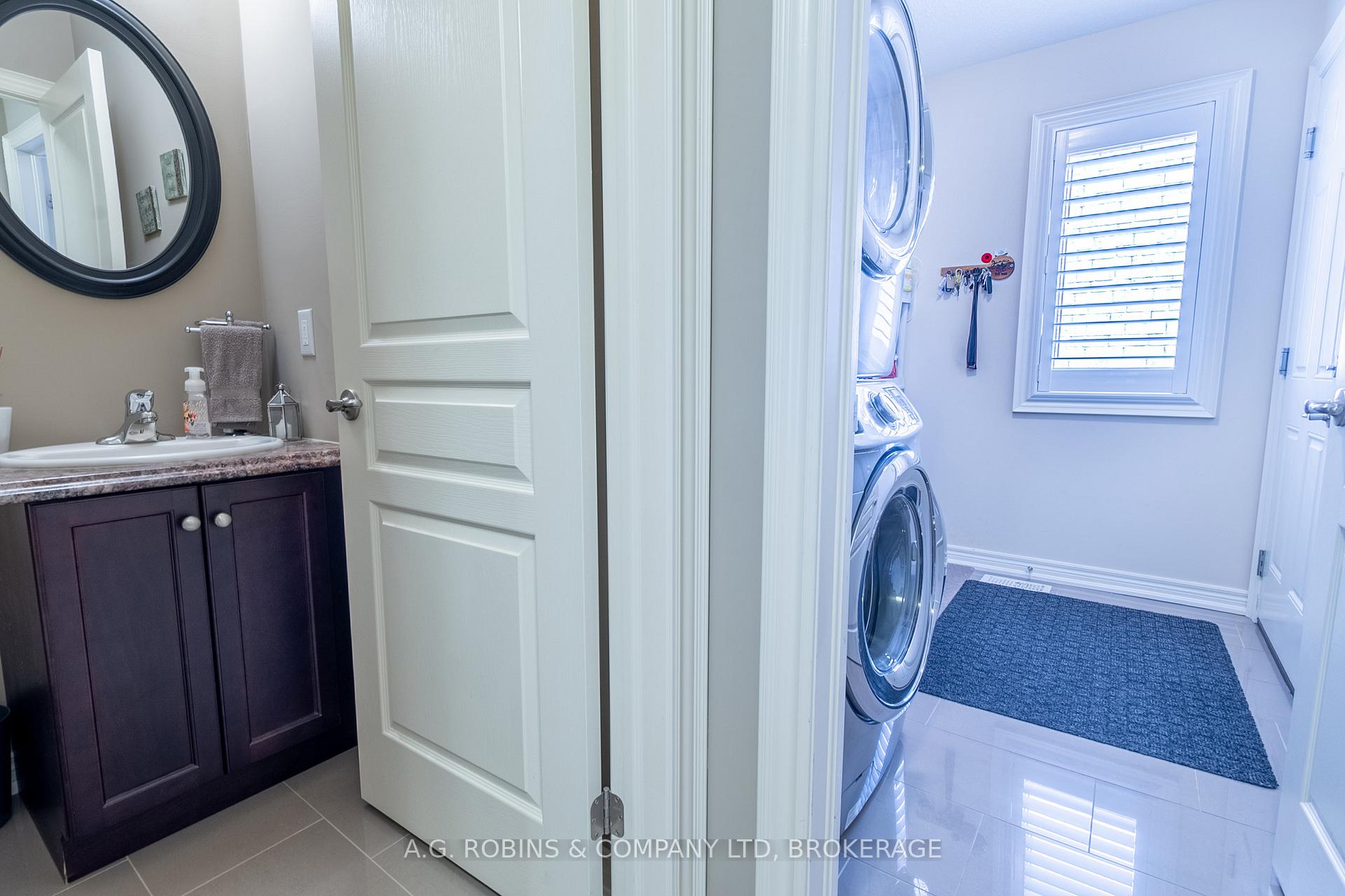 Photo 26 of 103 Tuliptree Road, Thorold, Confederation Heights — HOMEH