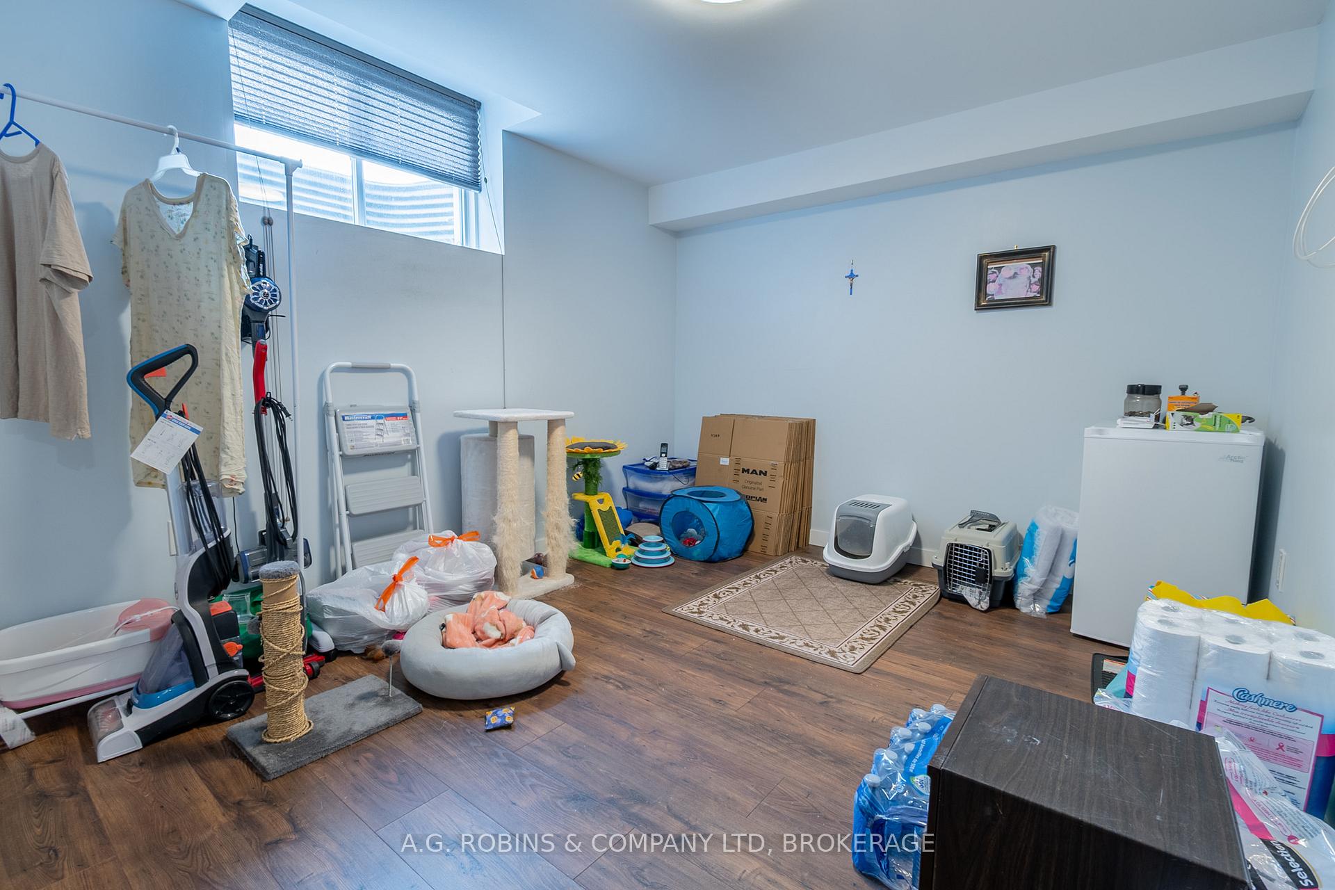 Photo 35 of 103 Tuliptree Road, Thorold, Confederation Heights — HOMEH