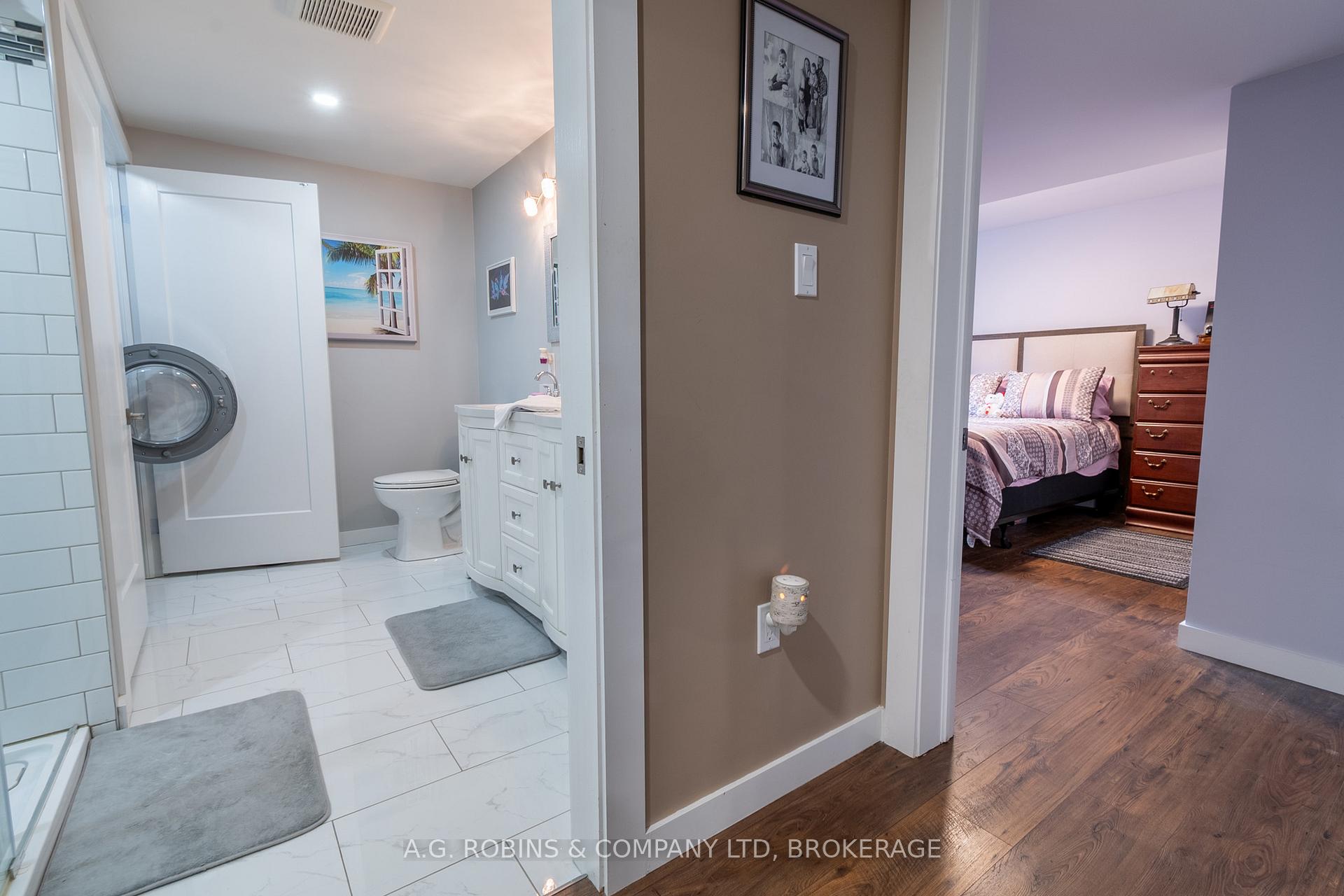 Photo 40 of 103 Tuliptree Road, Thorold, Confederation Heights — HOMEH