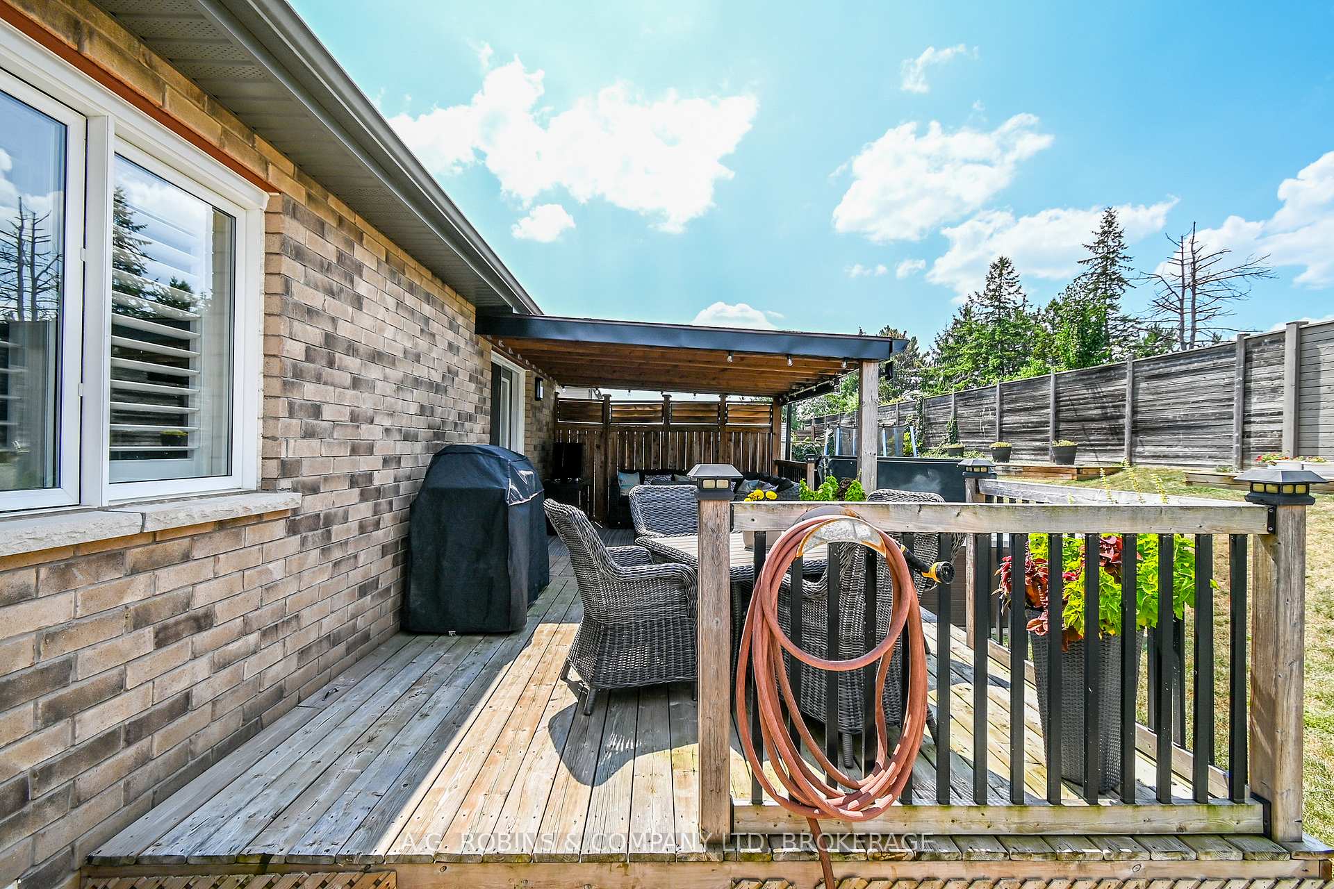 Photo 42 of 103 Tuliptree Road, Thorold, Confederation Heights — HOMEH