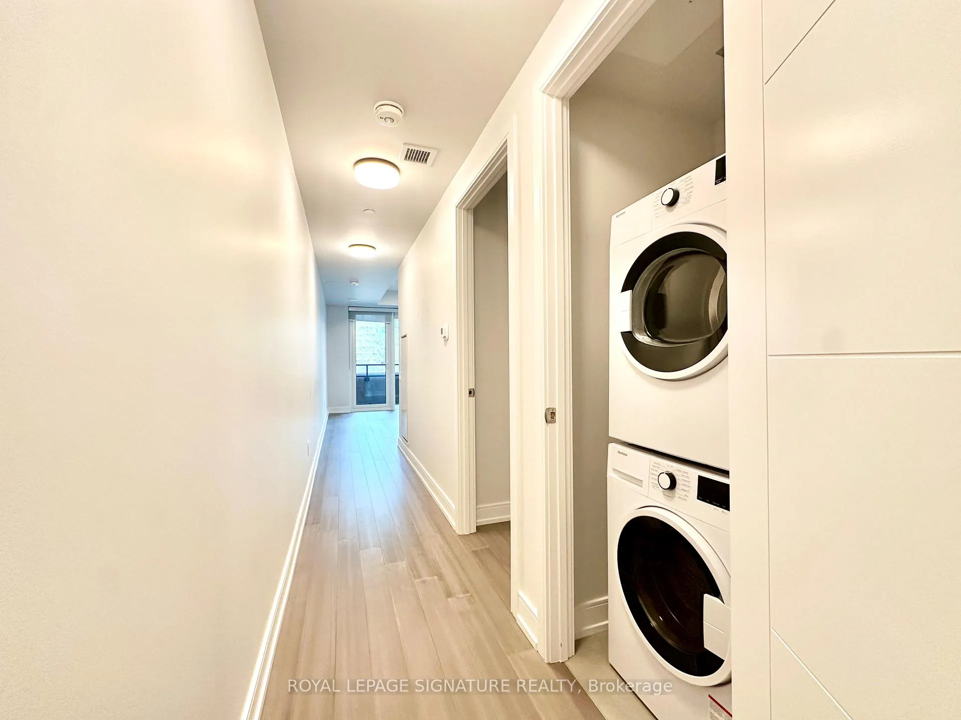 Photo 6 of Unit 213, 664 Spadina Avenue, Toronto, University — HOMEH