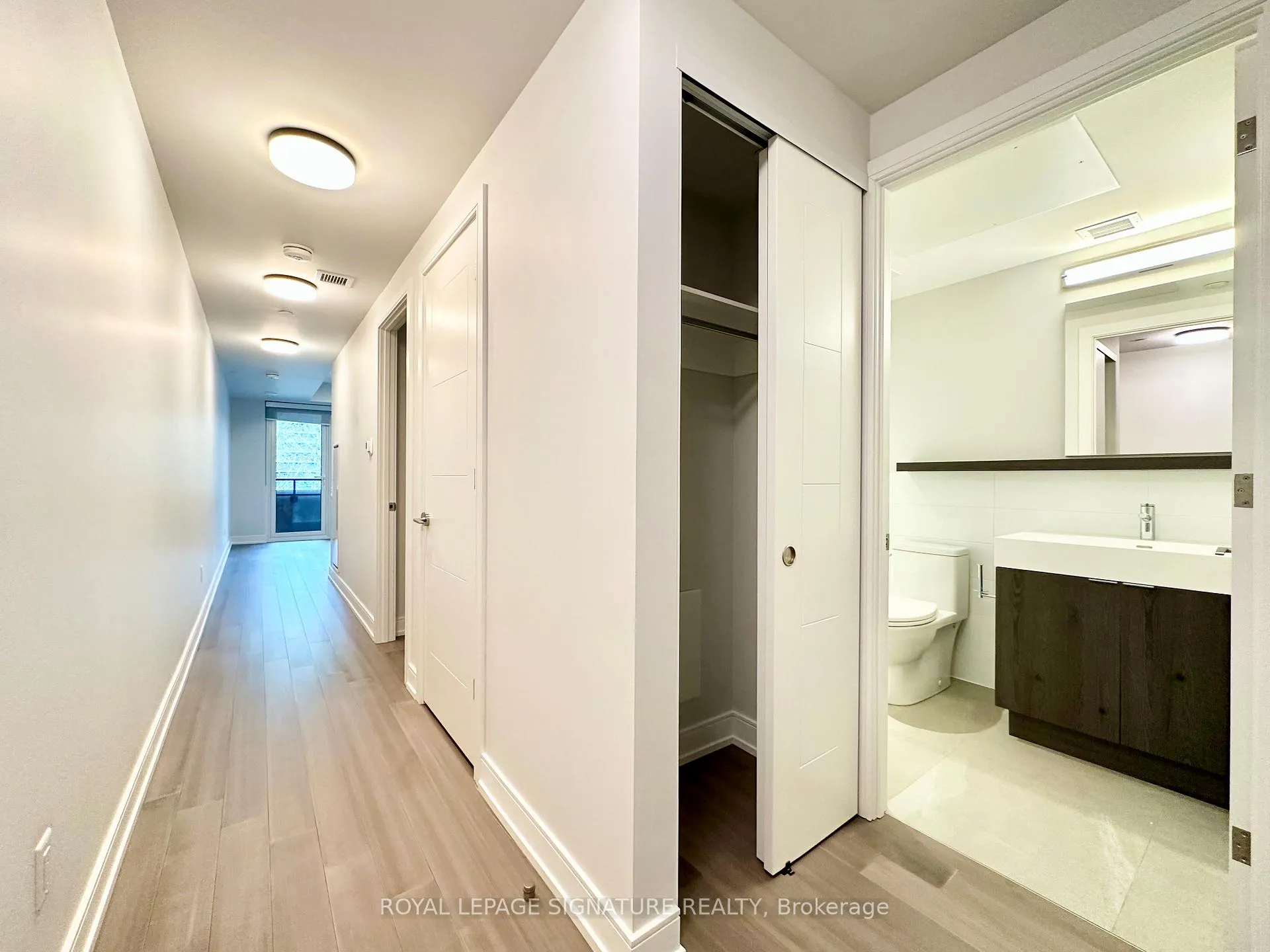 Photo 15 of Unit 213, 664 Spadina Avenue, Toronto, University — HOMEH