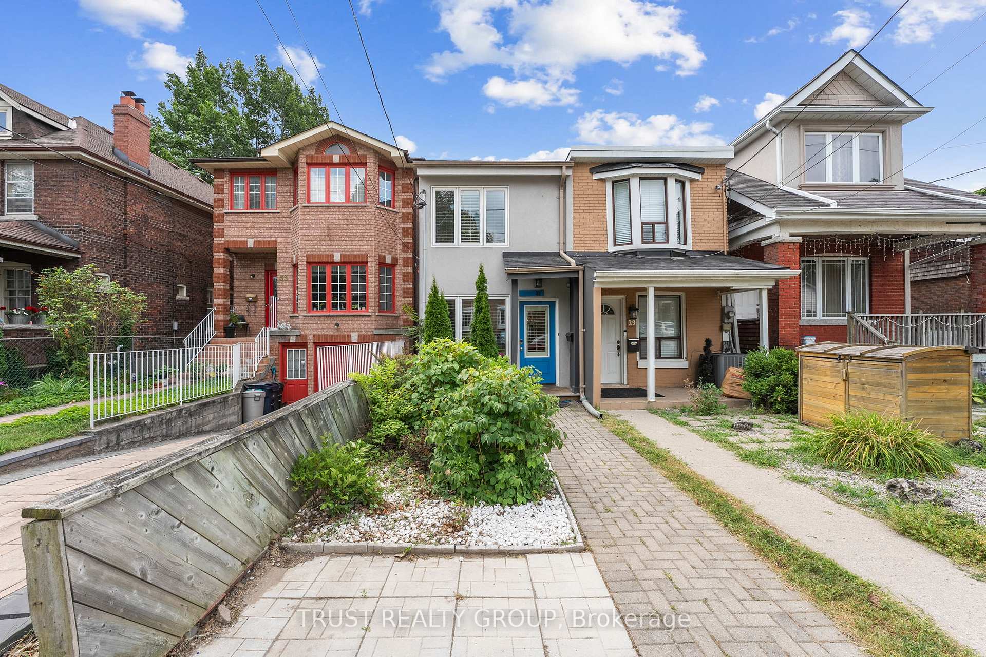 Photo 2 of 31 Dunkirk Road, Toronto, Danforth Village-East York — HOMEH