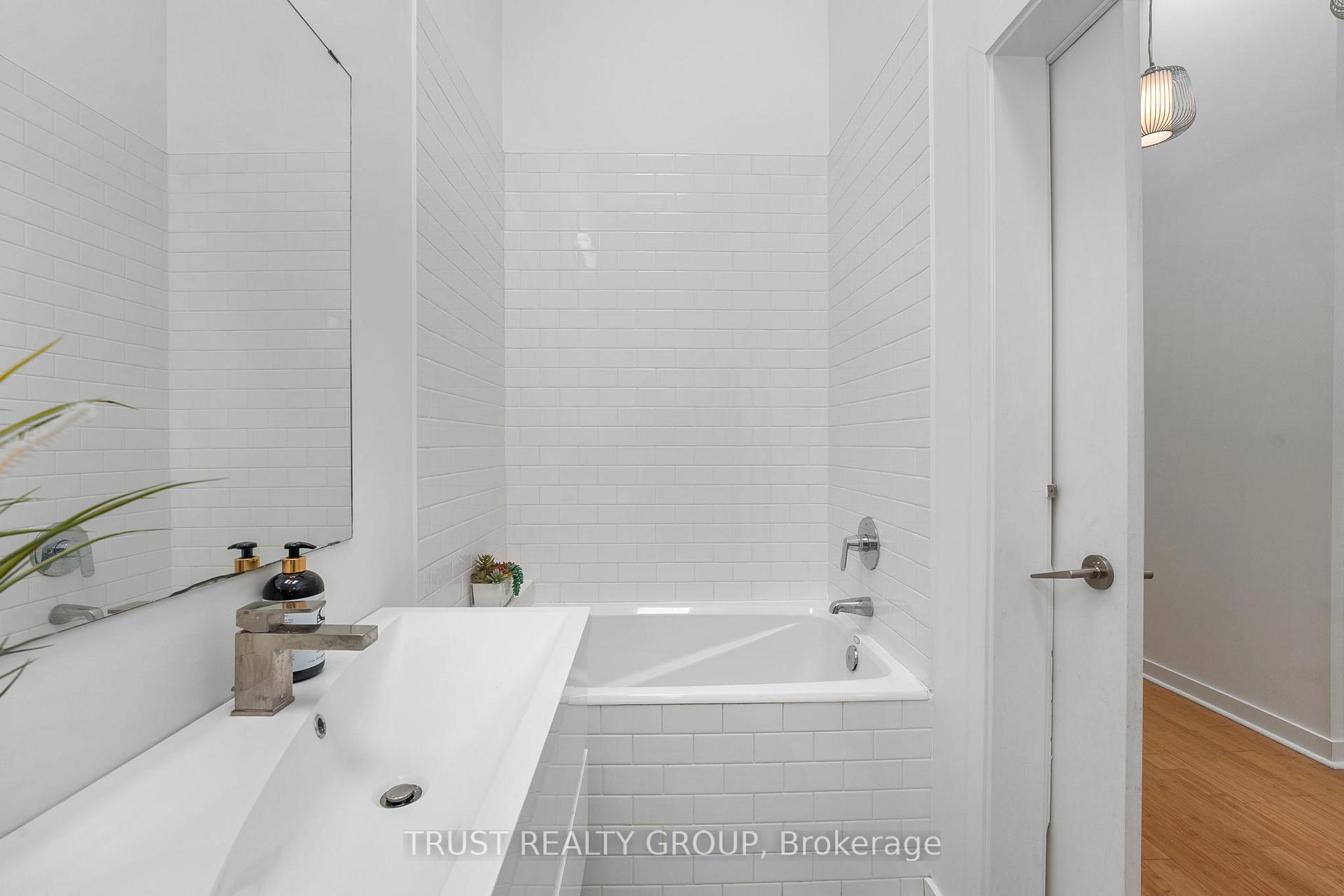 Photo 14 of 31 Dunkirk Road, Toronto, Danforth Village-East York — HOMEH