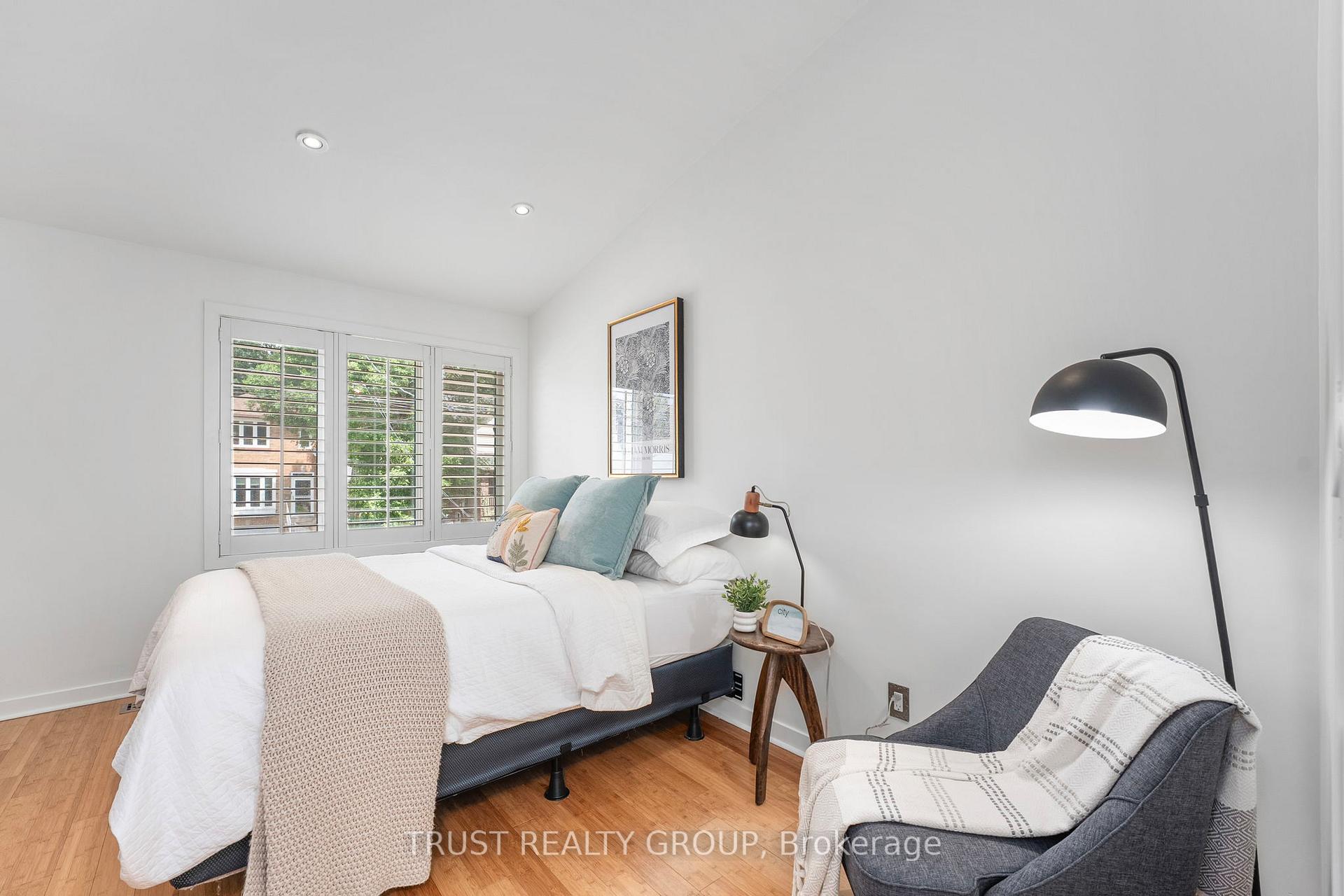 Photo 17 of 31 Dunkirk Road, Toronto, Danforth Village-East York — HOMEH