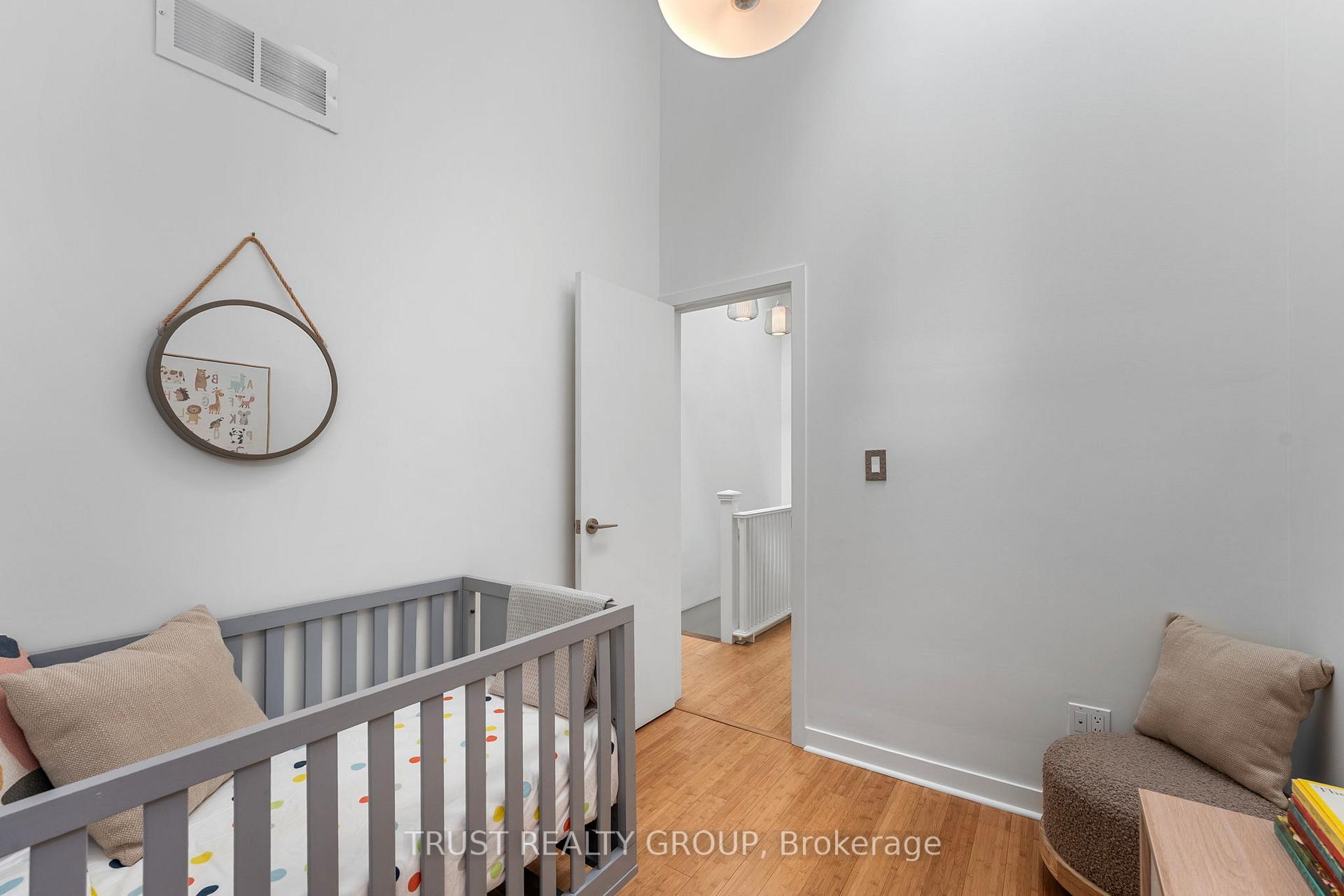 Photo 18 of 31 Dunkirk Road, Toronto, Danforth Village-East York — HOMEH