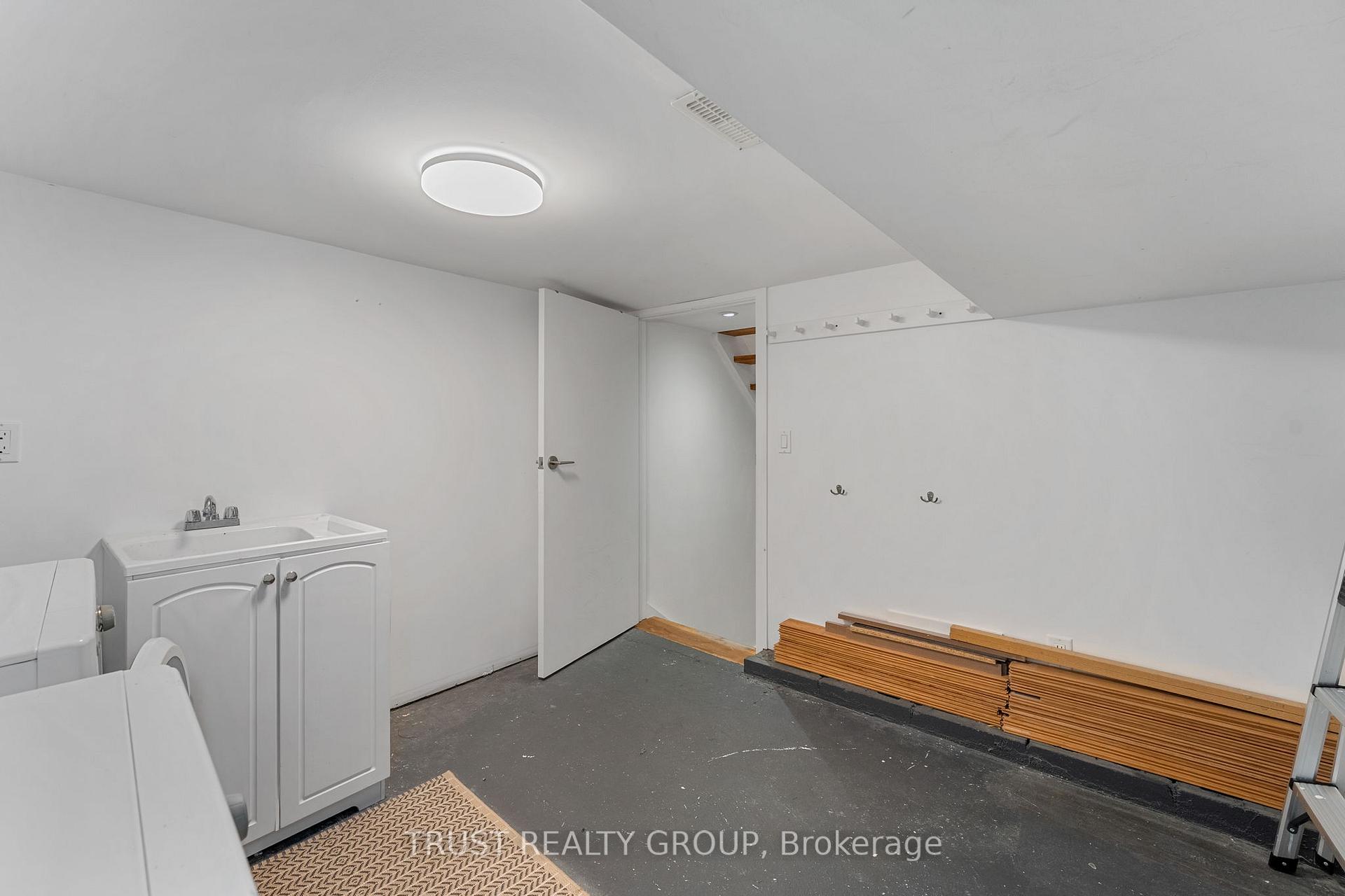 Photo 27 of 31 Dunkirk Road, Toronto, Danforth Village-East York — HOMEH
