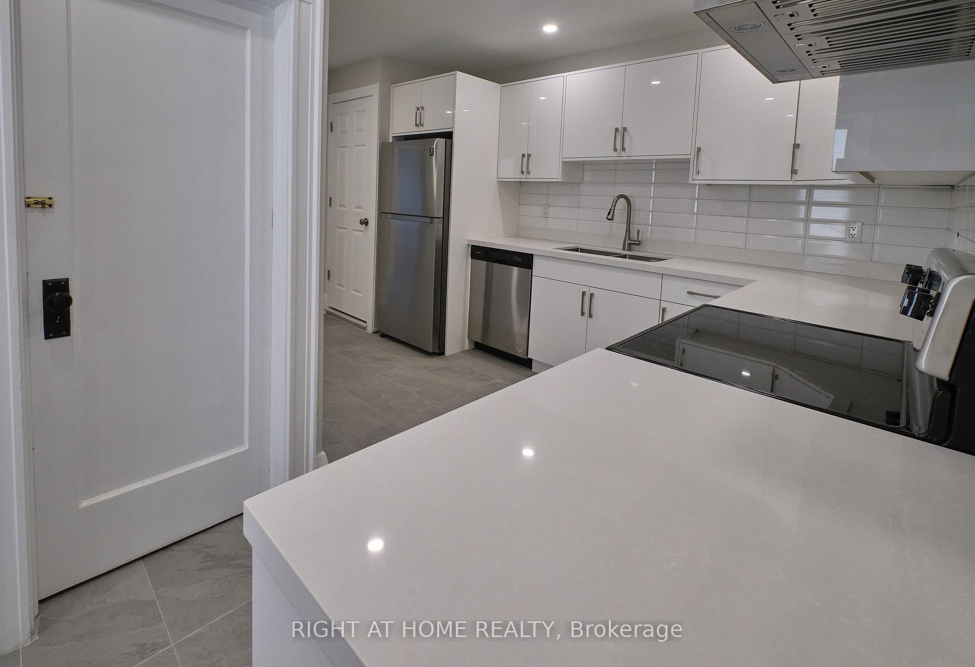 Photo 3 of Unit Main, 101 Hillsdale Avenue E, Toronto, Mount Pleasant West — HOMEH