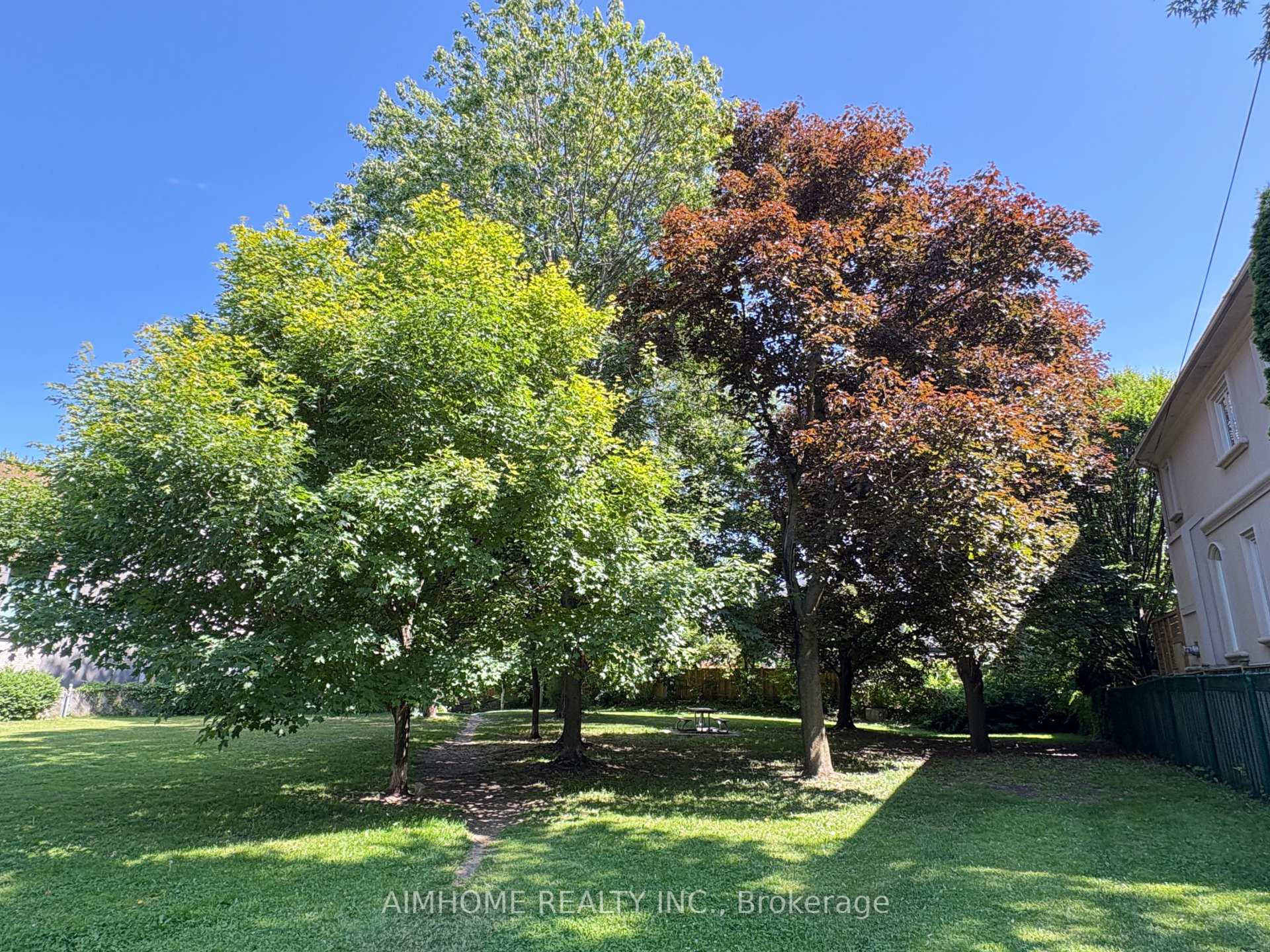 Photo 3 of 619 Bedford Park Avenue, Toronto, Bedford Park-Nortown — HOMEH