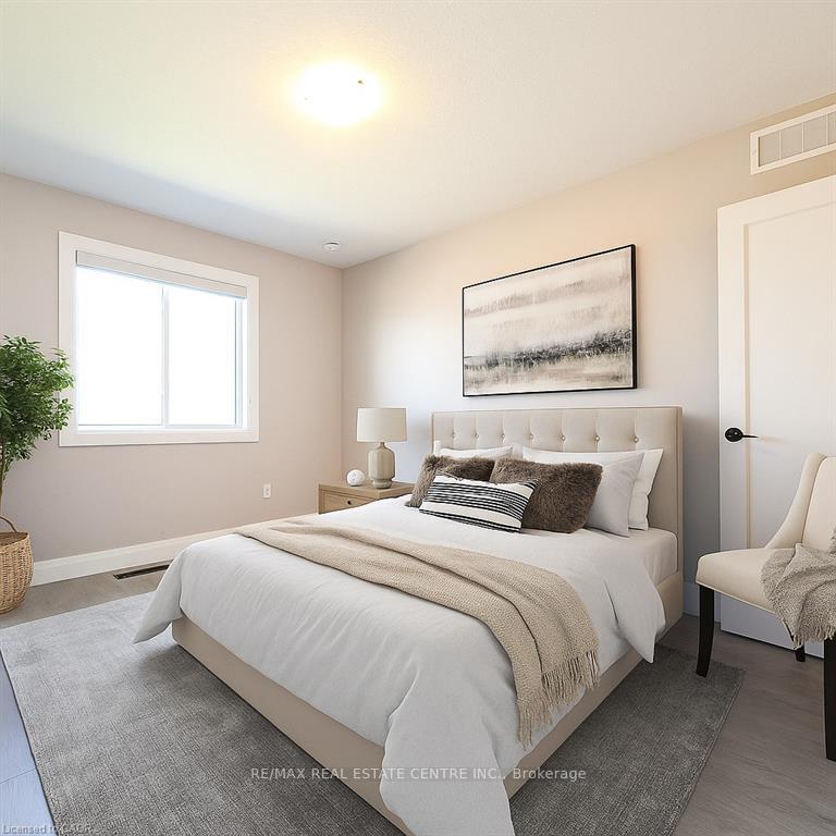 Photo 15 of 54 Lark Street, Tillsonburg — HOMEH