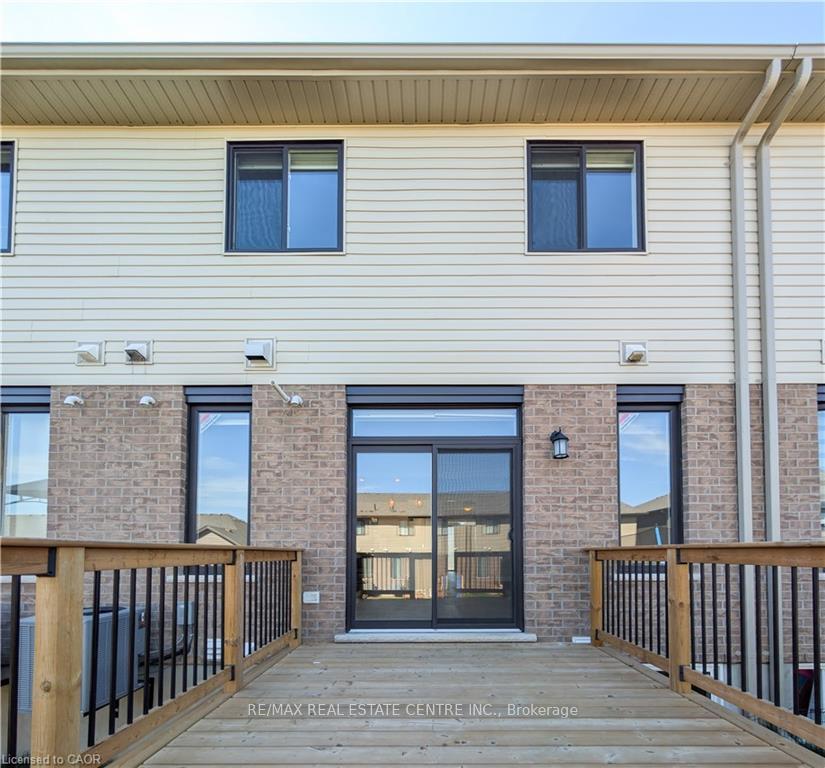 Photo 22 of 54 Lark Street, Tillsonburg — HOMEH
