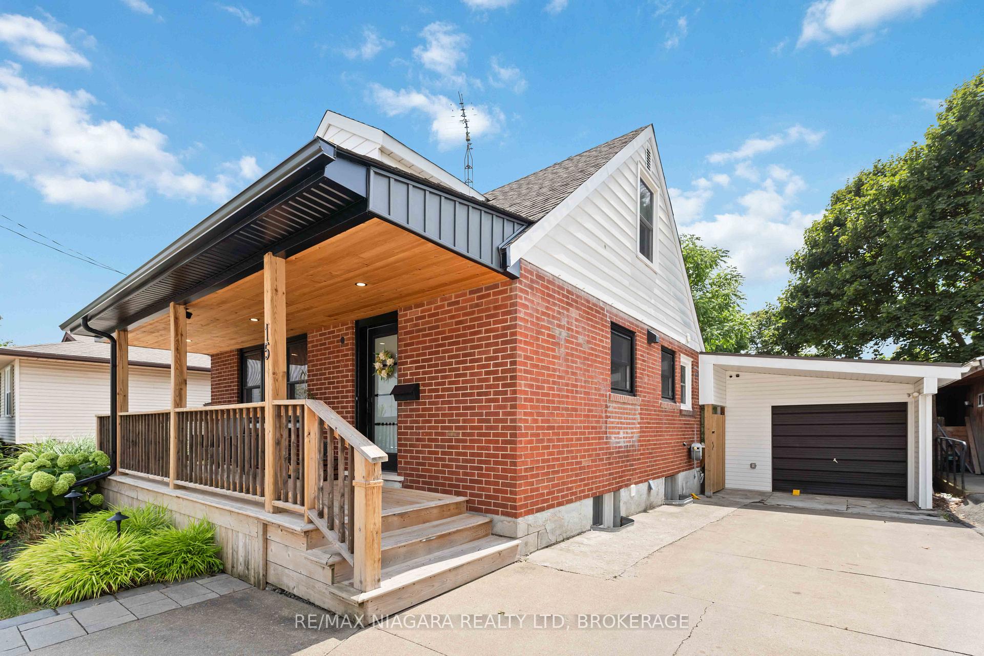 Photo 2 of 15 Conlon Crescent, Thorold, Thorold Downtown — HOMEH