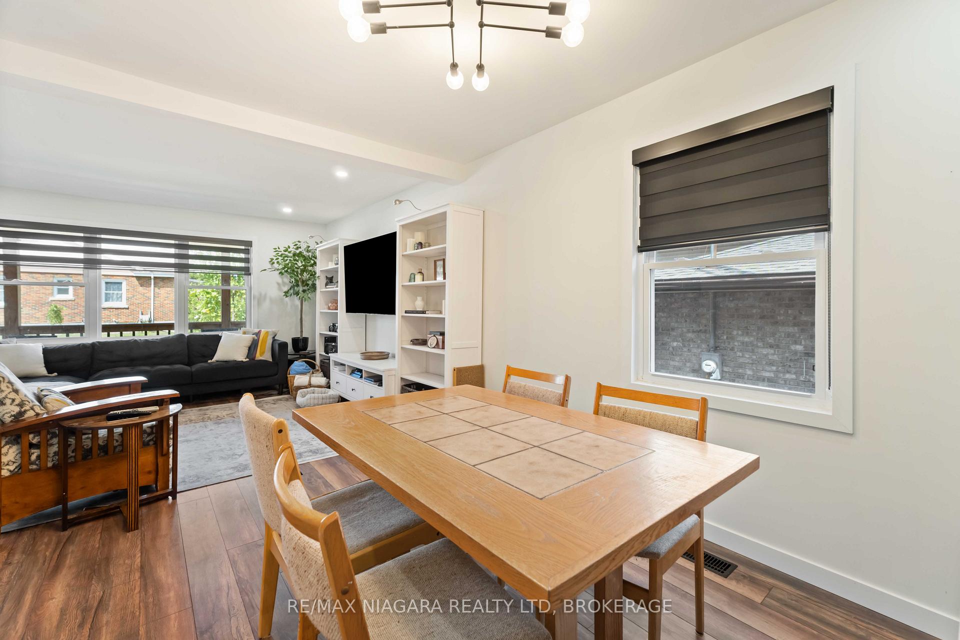Photo 8 of 15 Conlon Crescent, Thorold, Thorold Downtown — HOMEH