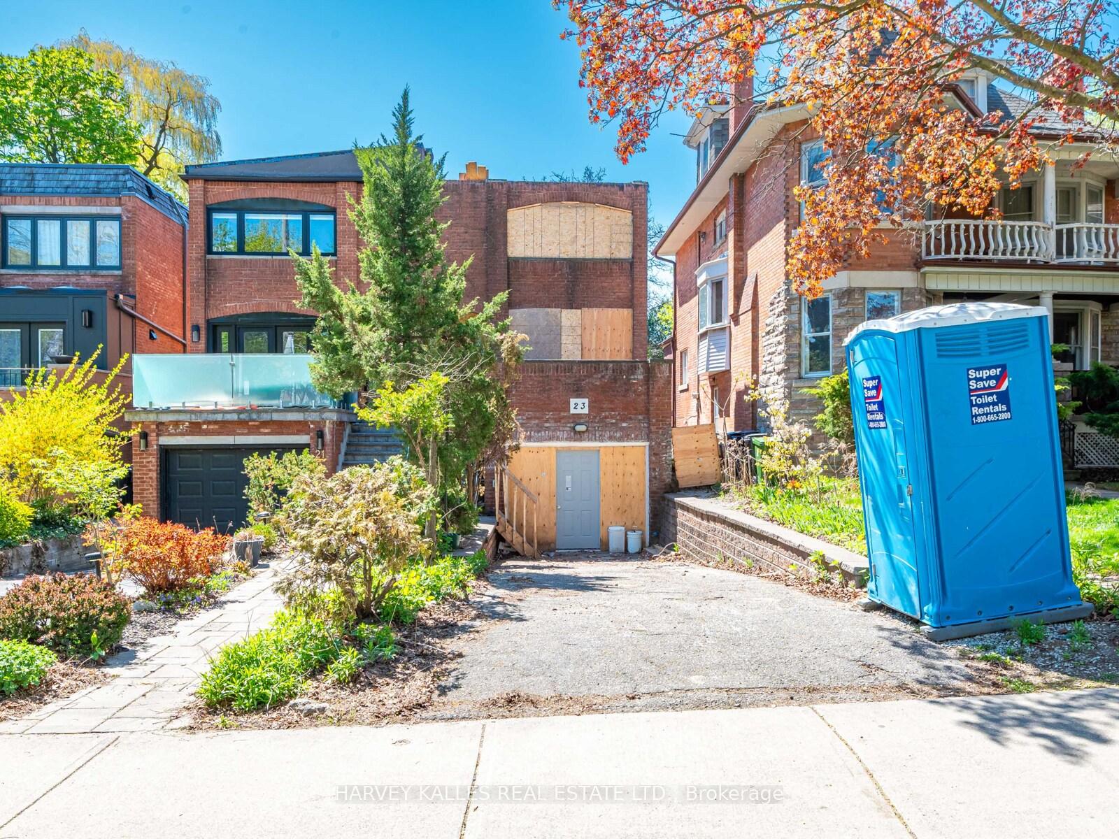 Photo 2 of 23 Lonsdale Road, Toronto, Yonge-St. Clair — HOMEH