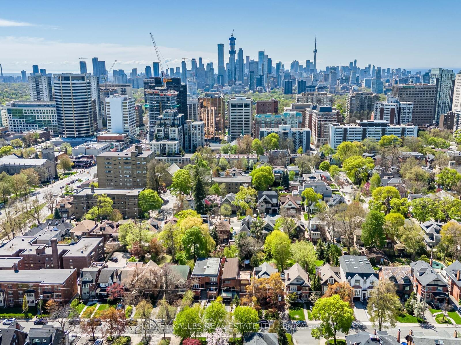 Photo 18 of 23 Lonsdale Road, Toronto, Yonge-St. Clair — HOMEH