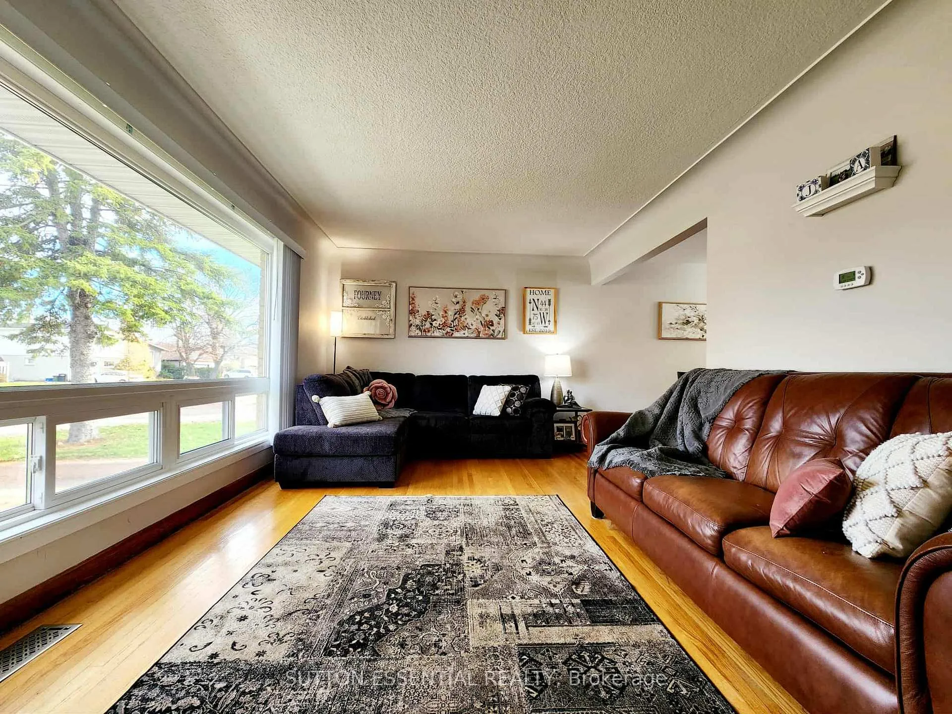 Photo 5 of 316 First Avenue, Brockville — HOMEH