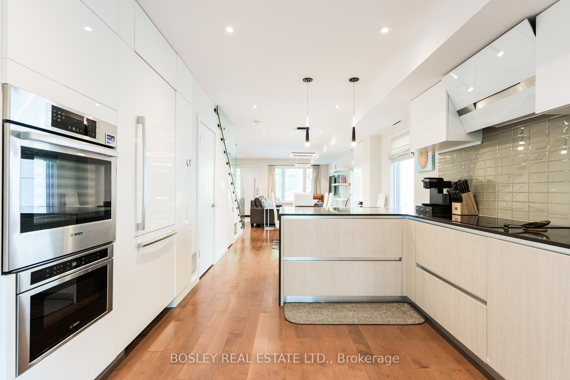 Photo 11 of 124 Coleridge Avenue, Toronto, Woodbine-Lumsden — HOMEH